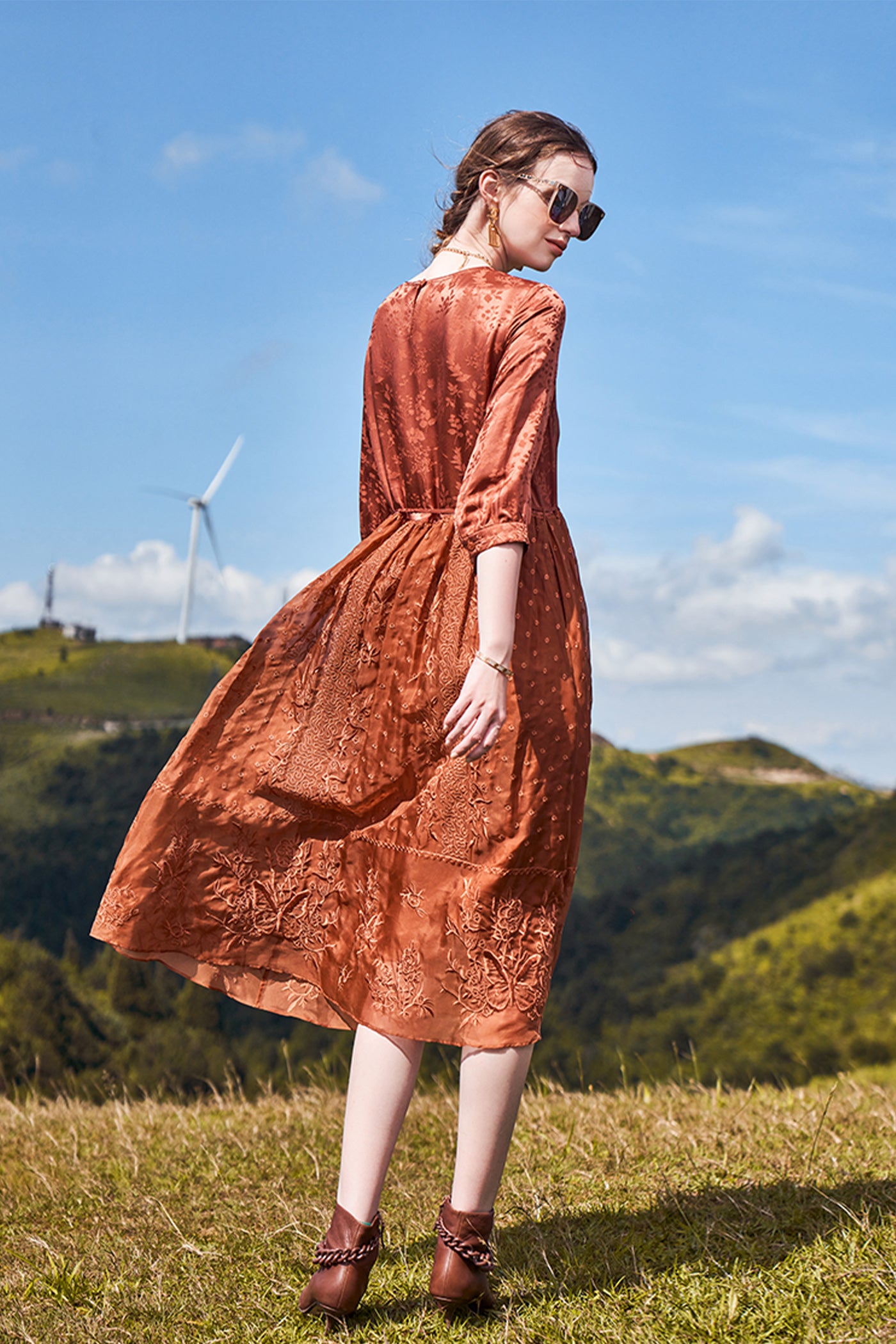 KAMILAN Luxe Embroidered Midi Dress – 2025 Fall New Arrival with 3/4 Sleeves
