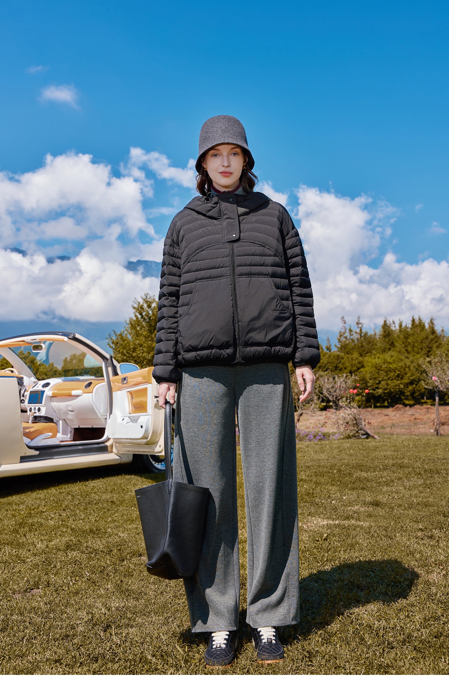 KAMILAN Women's Black Hooded Patchwork Short Down Jacket 2025 Winter New White Duck Down Warm Coat