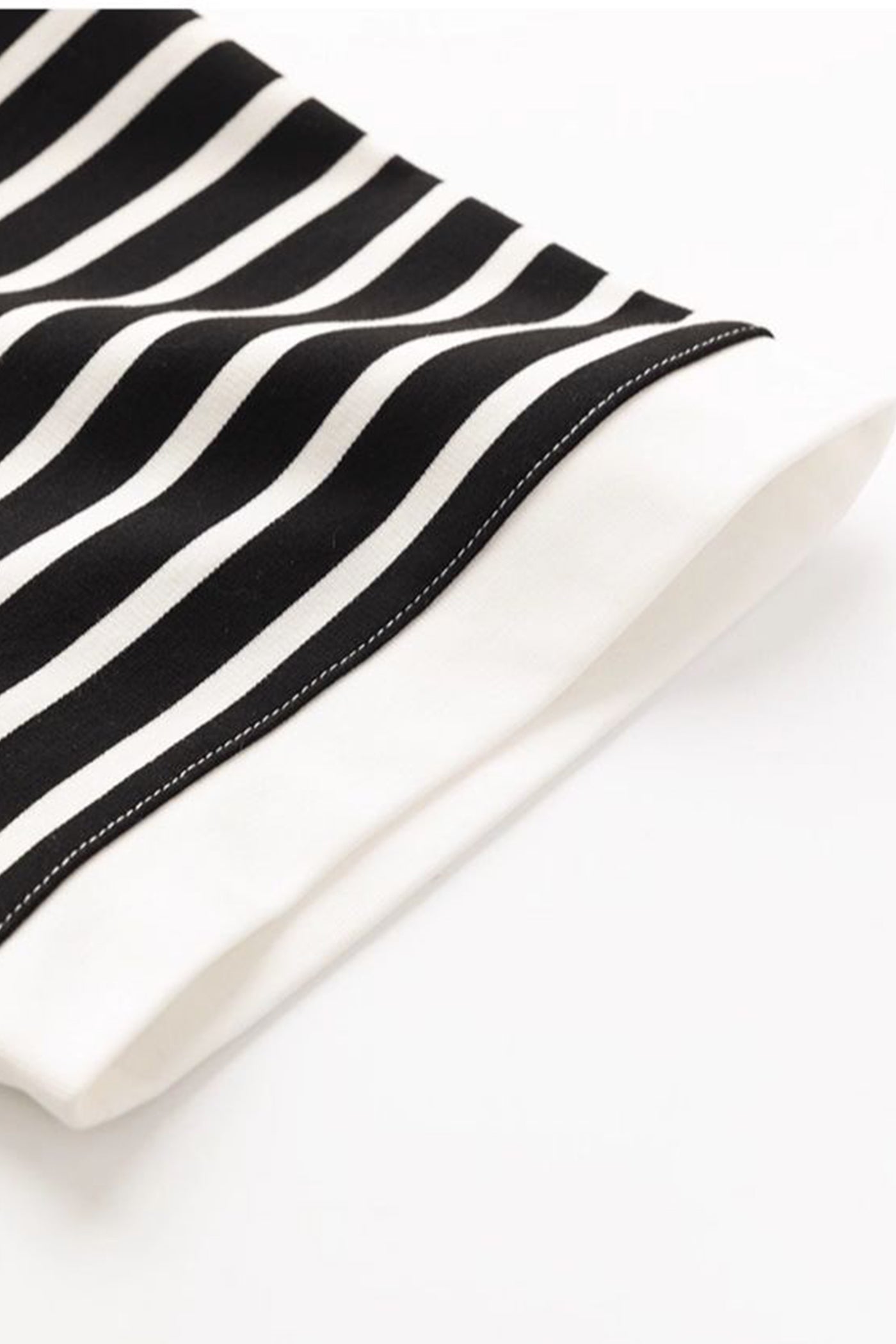 KAMILAN Contrast Stripe Drawstring T-Shirt Relaxed Silhouette