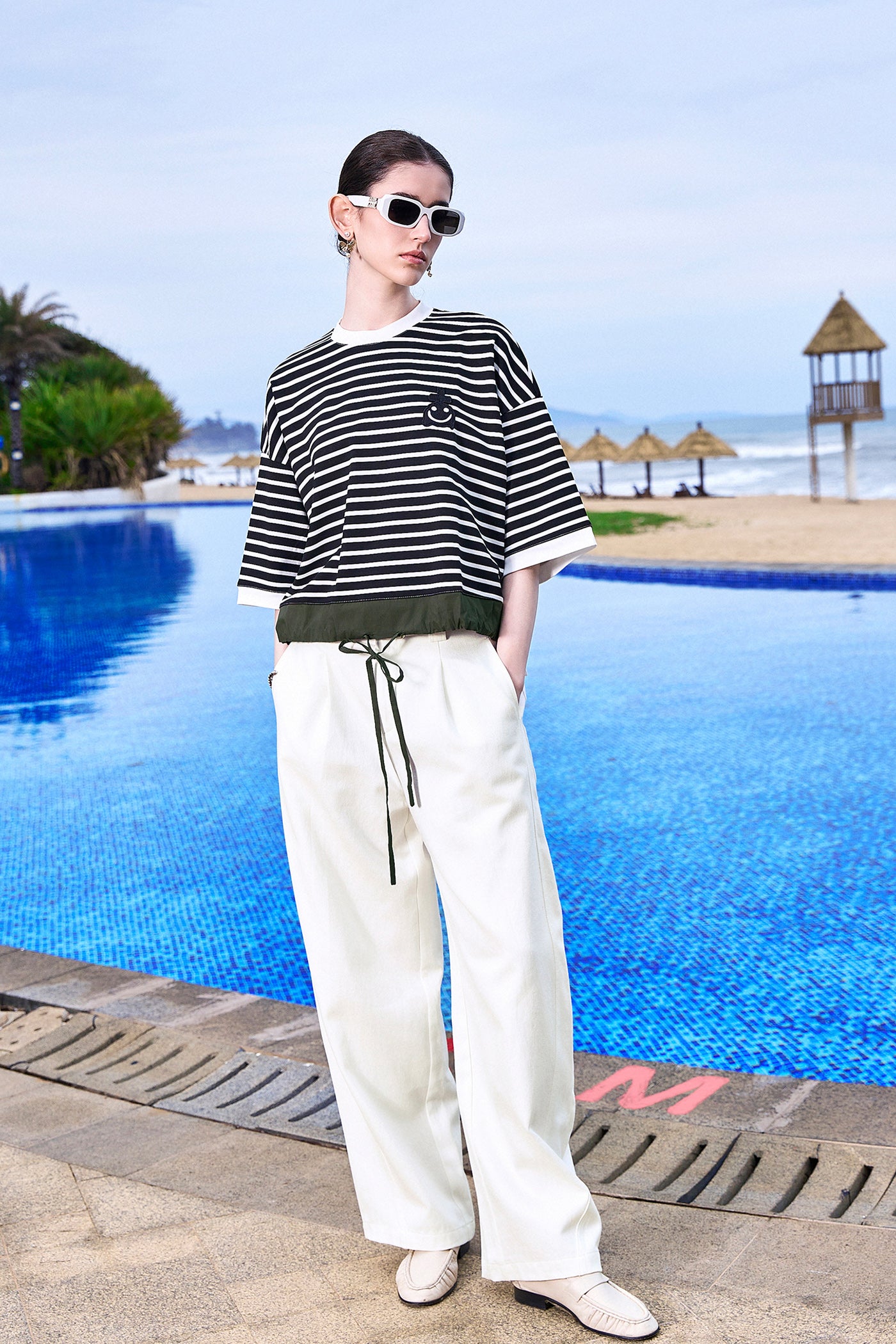 KAMILAN Contrast Stripe Drawstring T-Shirt Relaxed Silhouette