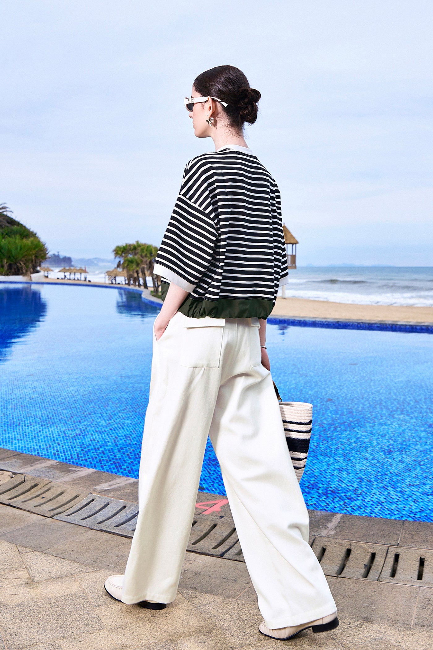 KAMILAN Contrast Stripe Drawstring T-Shirt Relaxed Silhouette