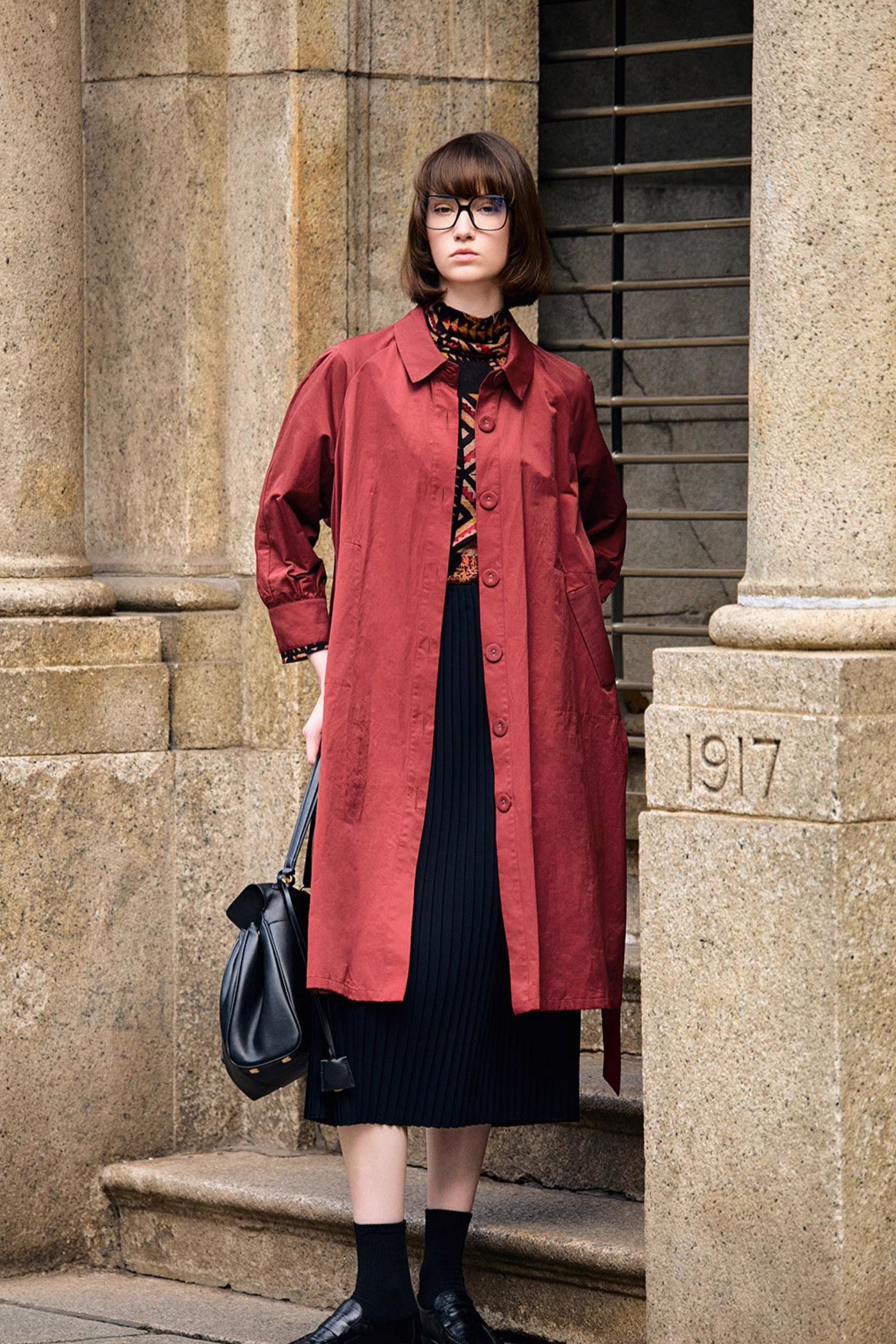 KAMILAN Structured A-Line Trench Coat in Sculptural Silhouette for Autumn Grace