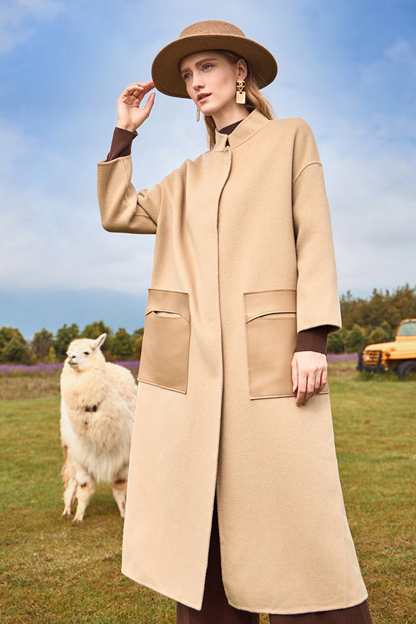 KAMILAN Wool Coat Retro Whimsy with a Soft Silhouette