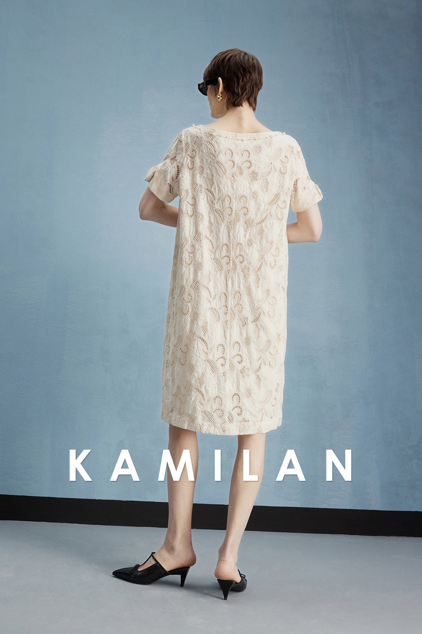 Kamilan Embroidered Lace Dress in Ivory Beige