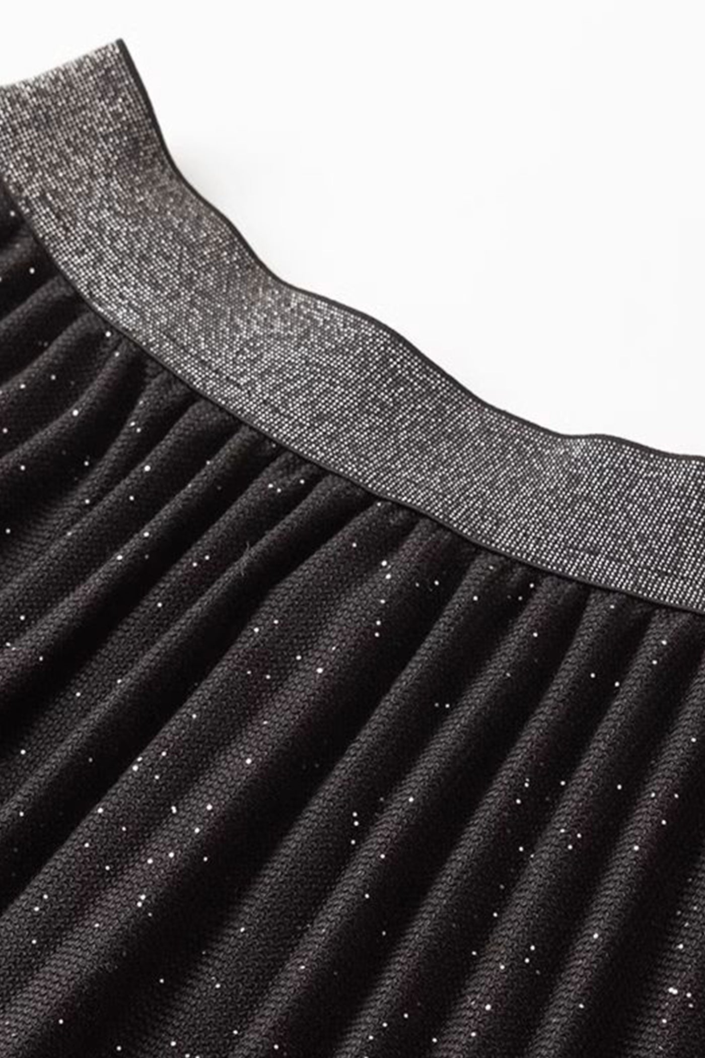 KAMILAN Glitter Pleated Midi Skirt in Flowing Silhouette