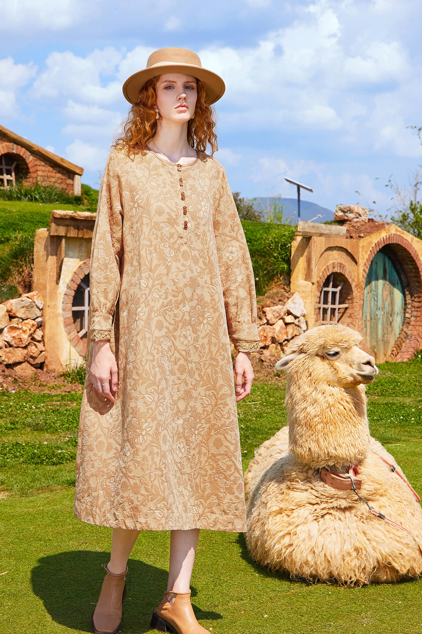 Kamilan Embroidered Jacquard Long-Sleeve Dress