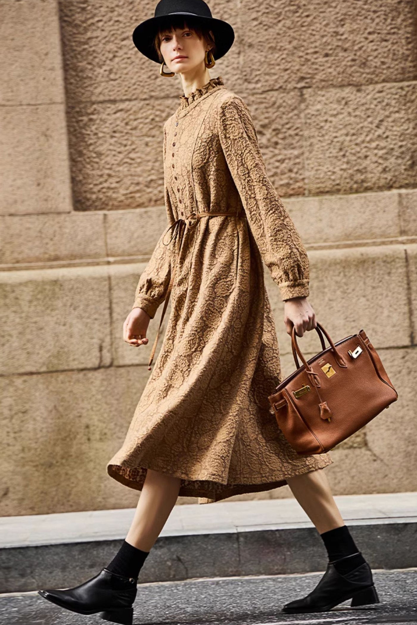 KAMILAN Jacquard Dress with Frilled Collar