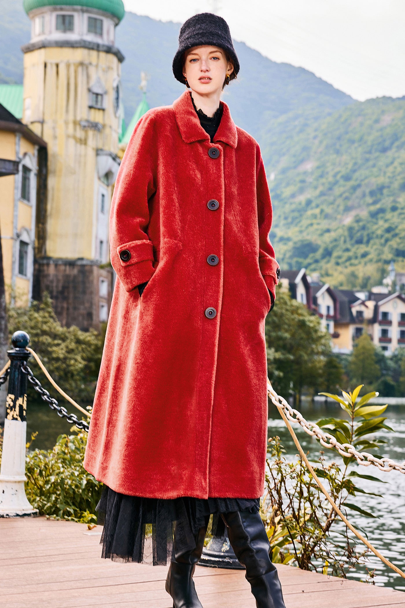 KAMILAN Wool-Blend Long Coat for Autumn/Winter in a Sculpted Silhouette