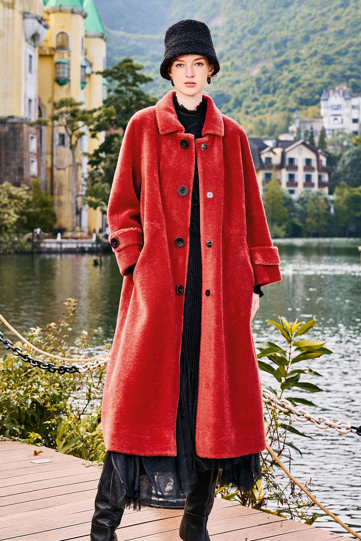 KAMILAN Wool-Blend Long Coat for Autumn/Winter in a Sculpted Silhouette