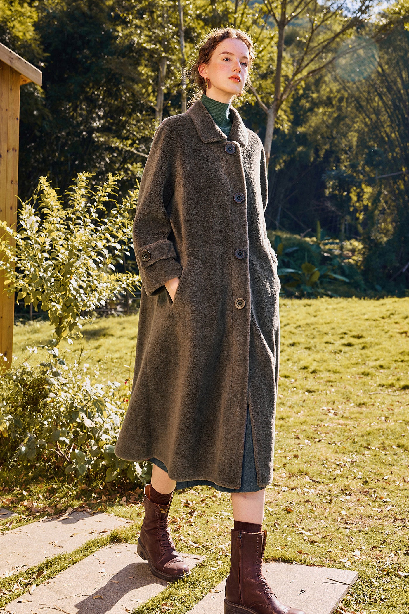 KAMILAN Wool-Blend Long Coat for Autumn/Winter in a Sculpted Silhouette
