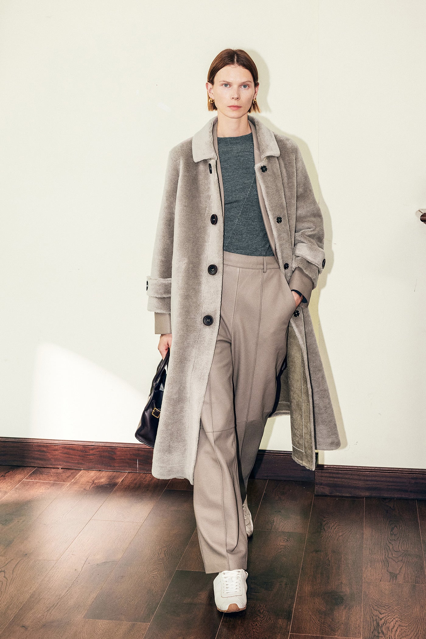KAMILAN Wool-Blend Long Coat for Autumn/Winter in a Sculpted Silhouette