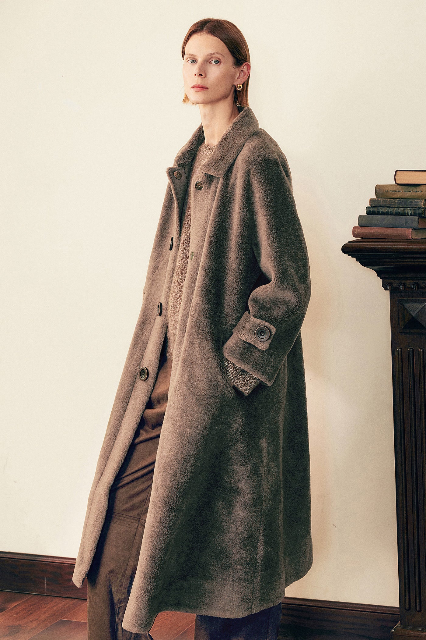 KAMILAN Wool-Blend Long Coat for Autumn/Winter in a Sculpted Silhouette