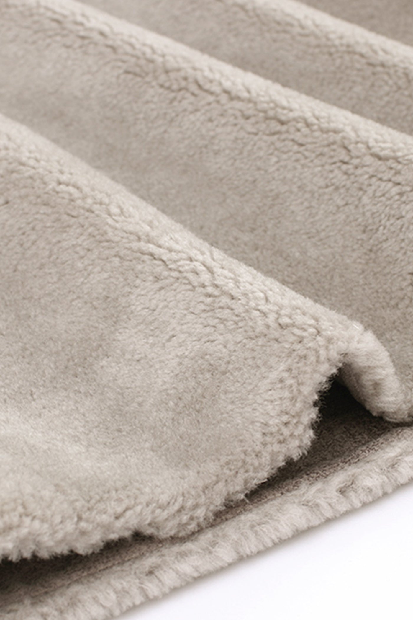 KAMILAN Wool-Blend Long Coat for Autumn/Winter in a Sculpted Silhouette