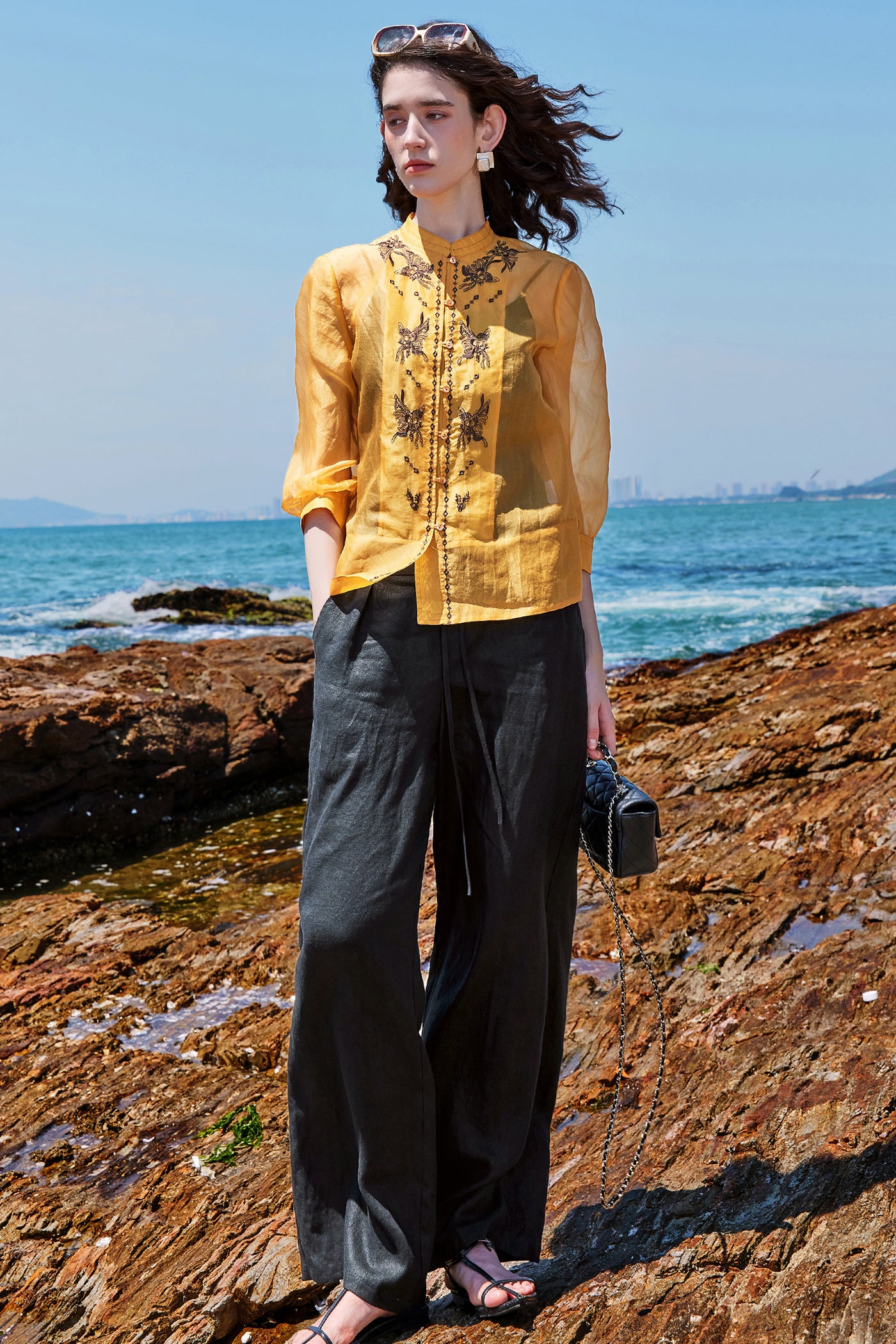 KAMILAN Linen Wide-Leg Pants with Drawstring Detail