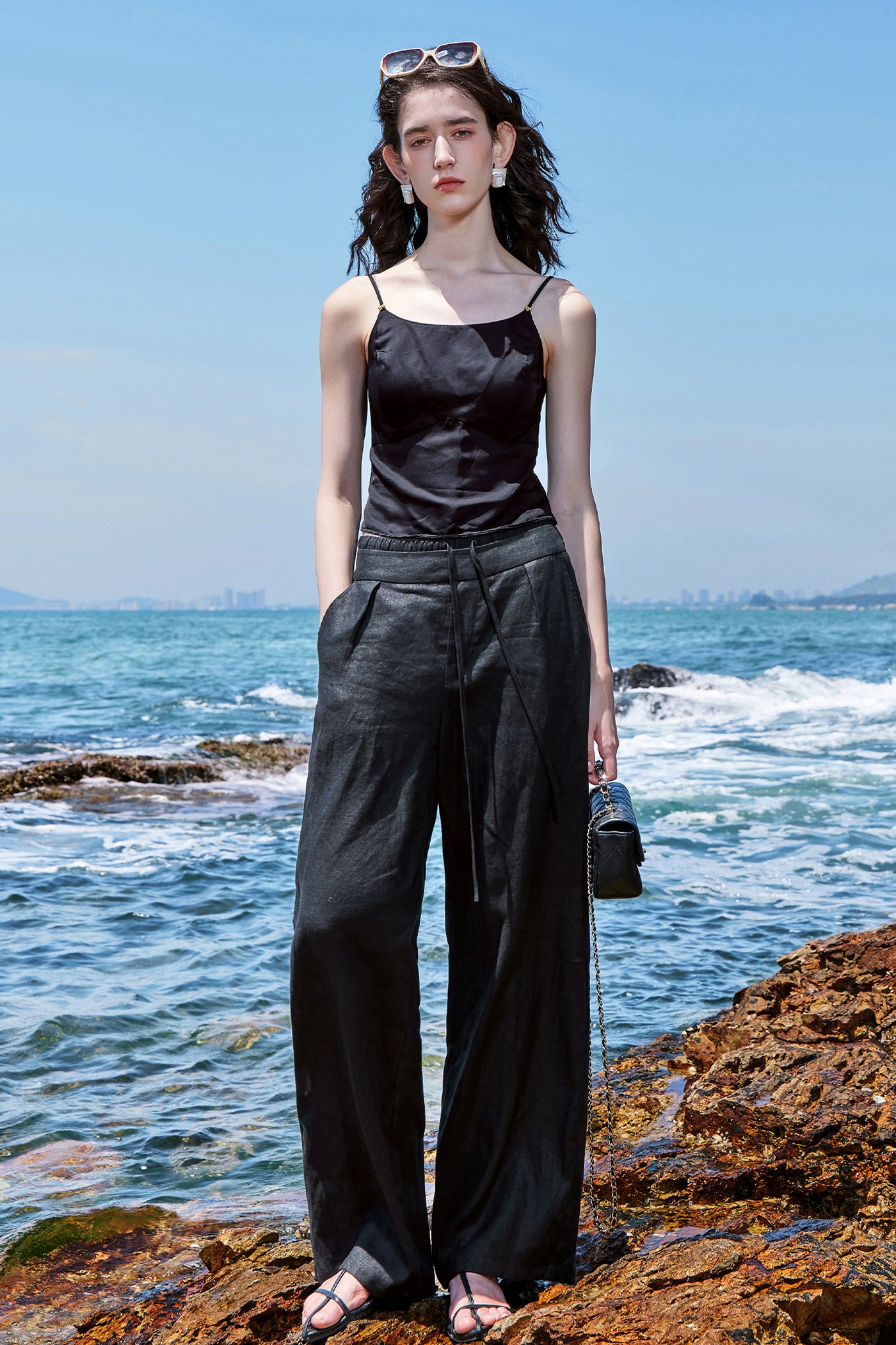KAMILAN Linen Wide-Leg Pants with Drawstring Detail