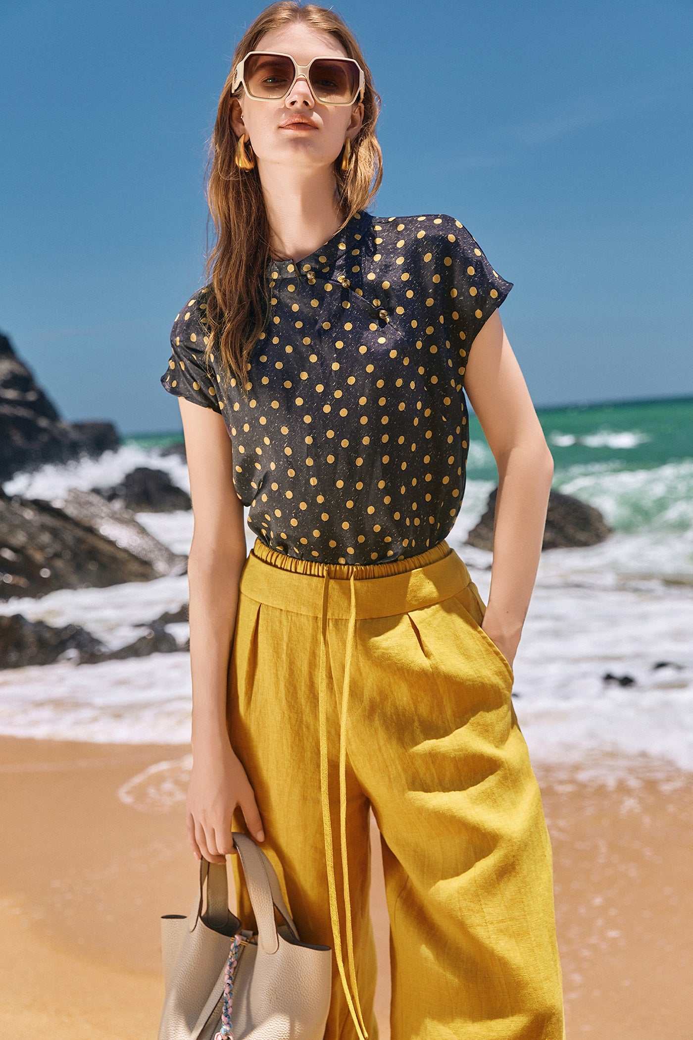 KAMILAN Linen Wide-Leg Pants with Drawstring Detail
