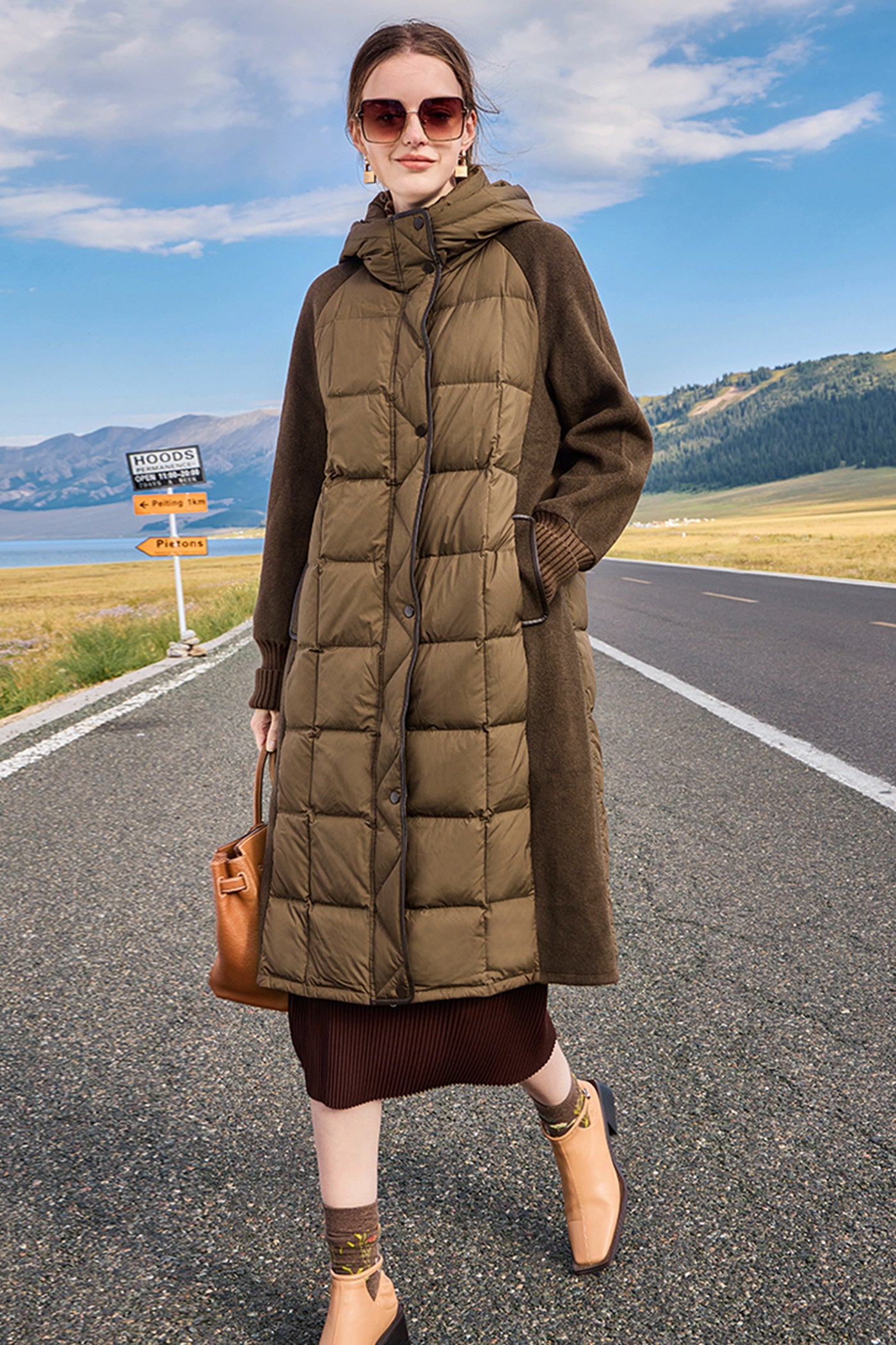 KAMILAN Two-Tone Hooded Down Coat