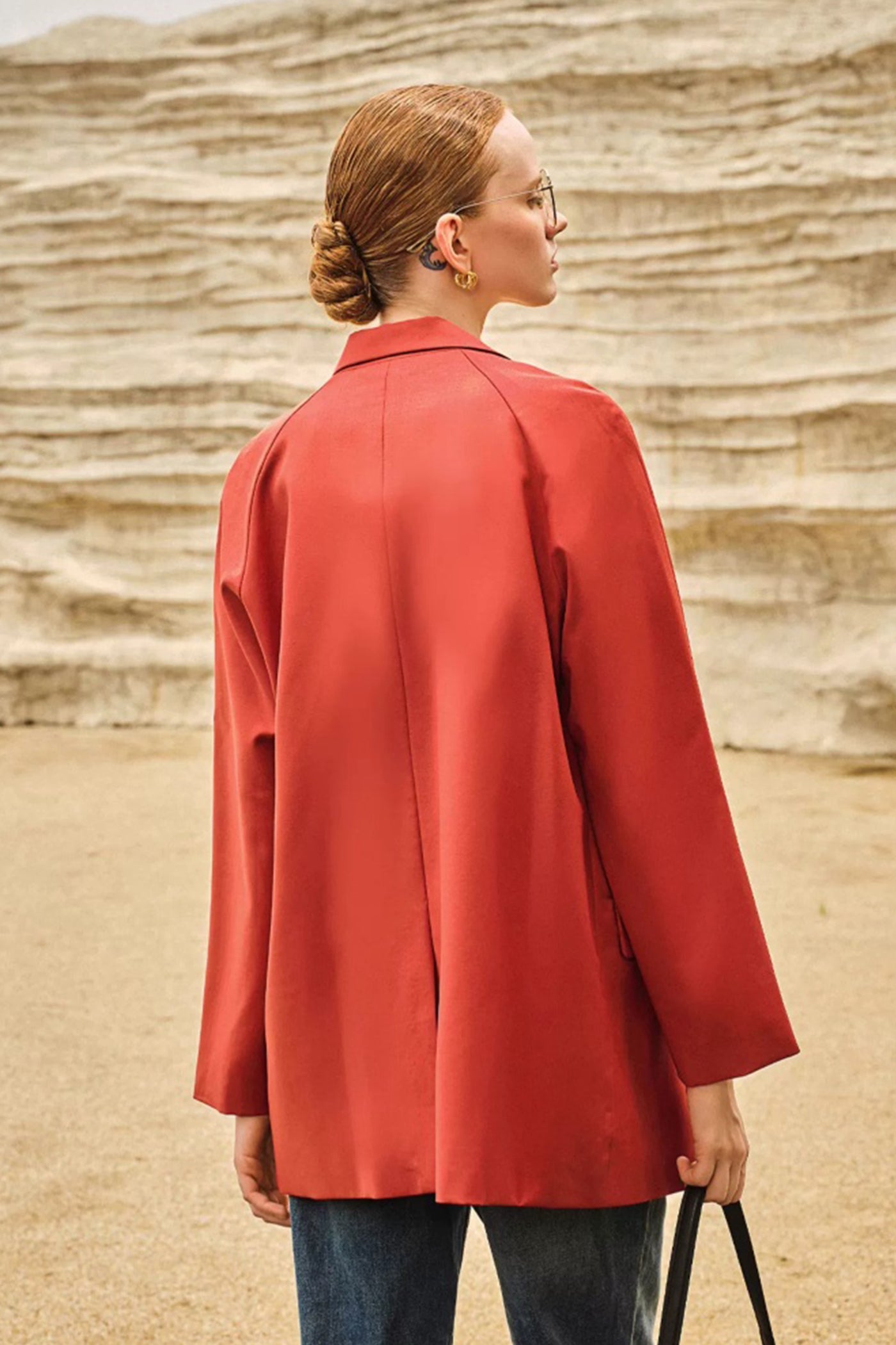 KAMILAN Lightweight Tailored Blazer in Burnt Orange