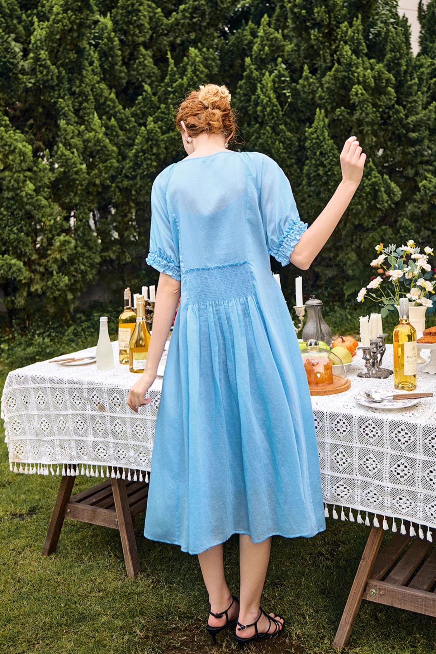 KAMILAN Gathered Midi Dress with Delicate Tie Detailing