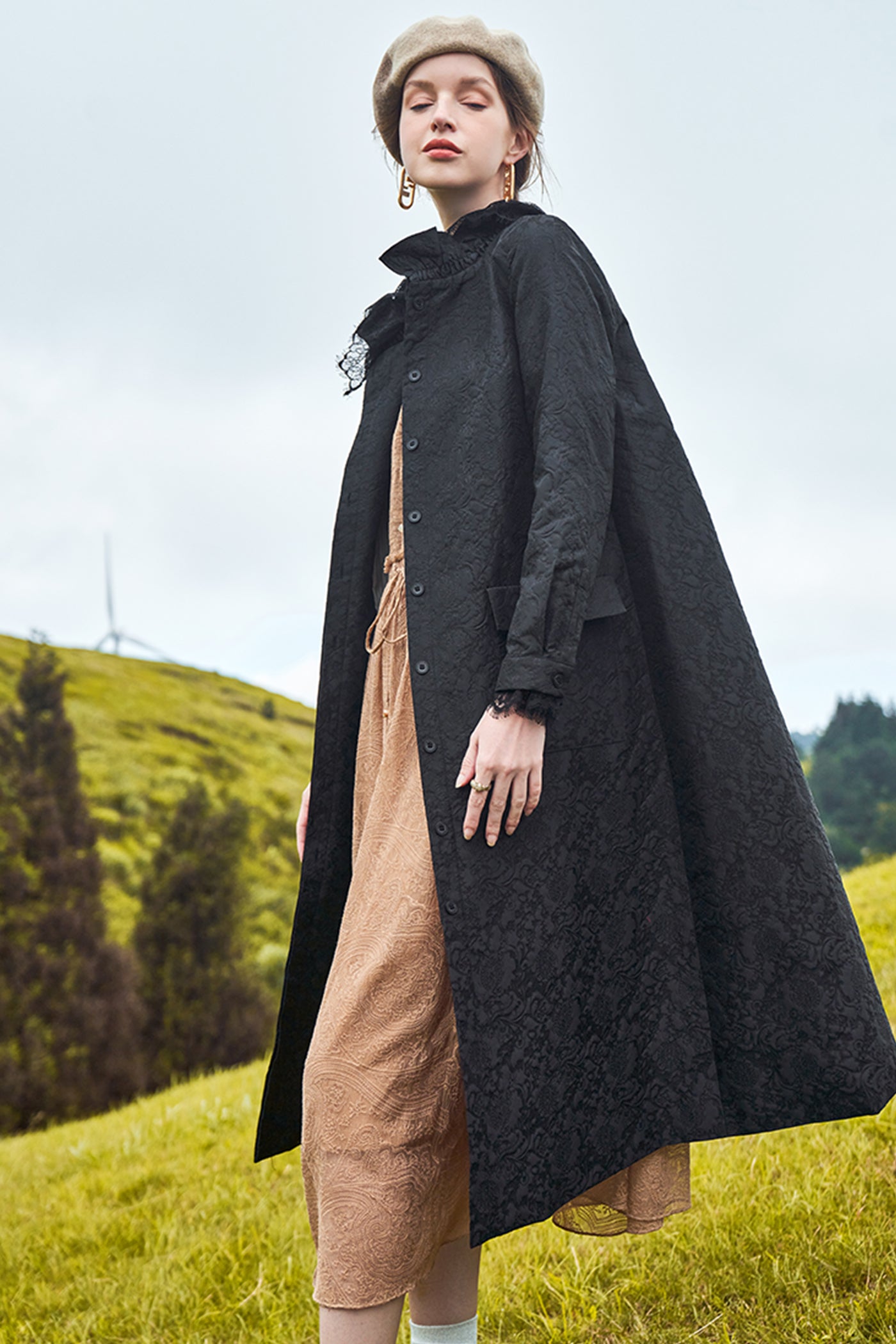 KAMILAN Mid-Length Jacquard Trench Coat with Belted Waist Detail