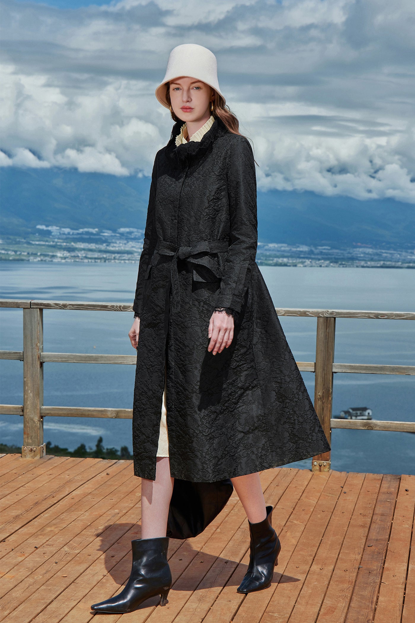KAMILAN Mid-Length Jacquard Trench Coat with Belted Waist Detail