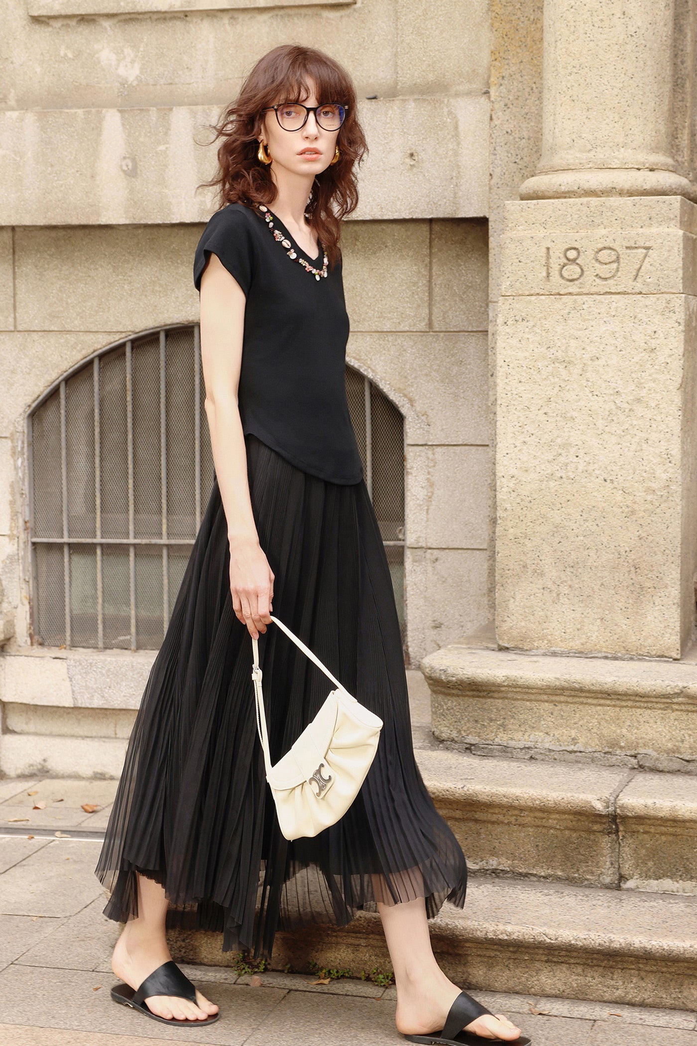 KAMILAN Embellished V-Neck Short-Sleeve Tee