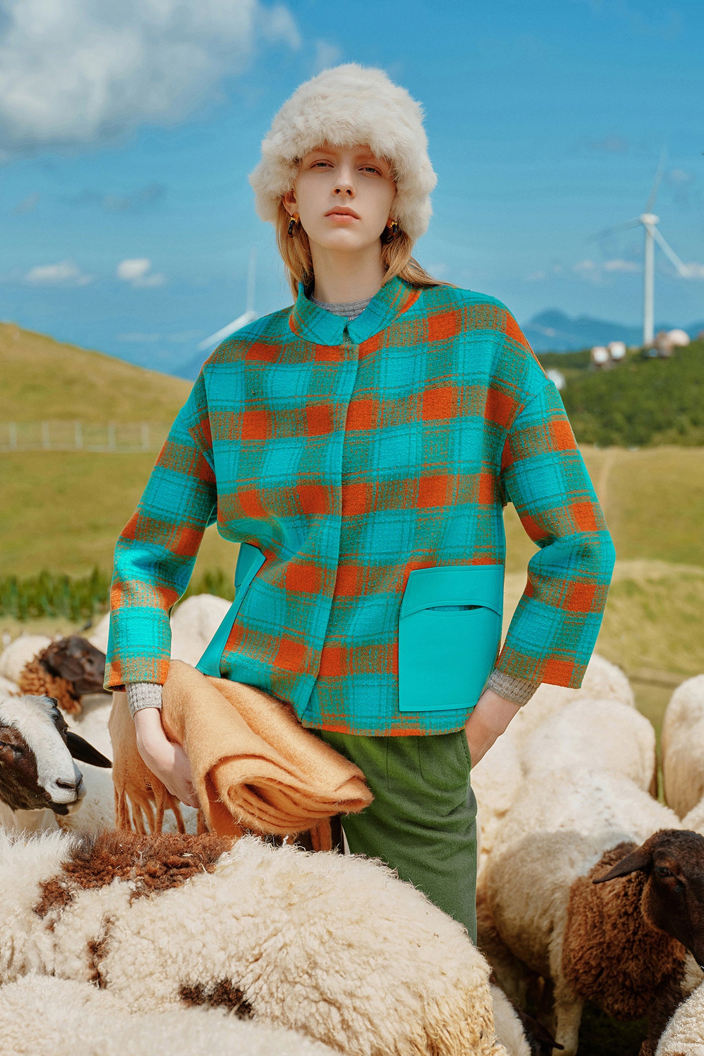 Kamilan Houndstooth Wool Coat