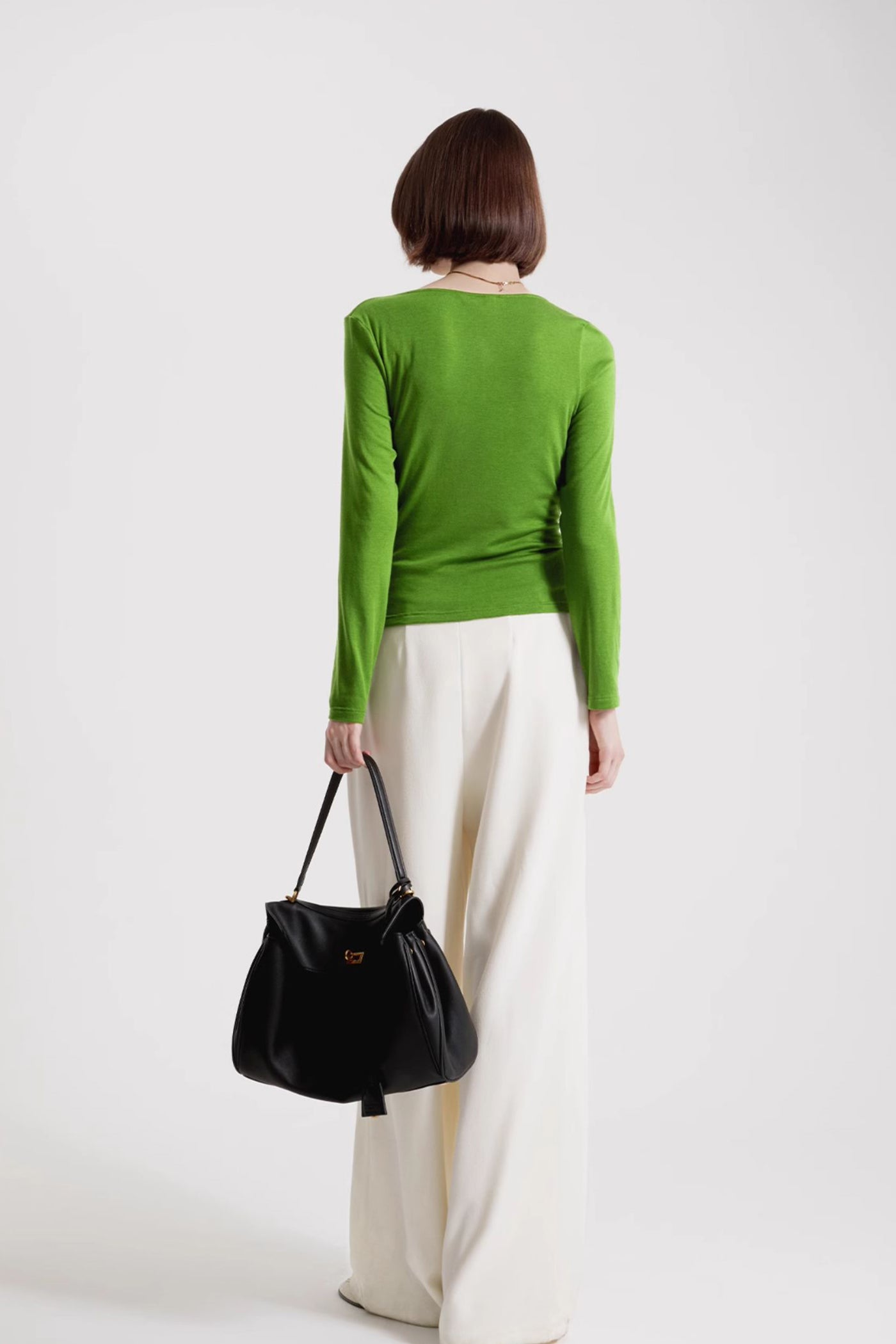 KAMILAN T-Shirt in a Minimal Elegant Silhouette