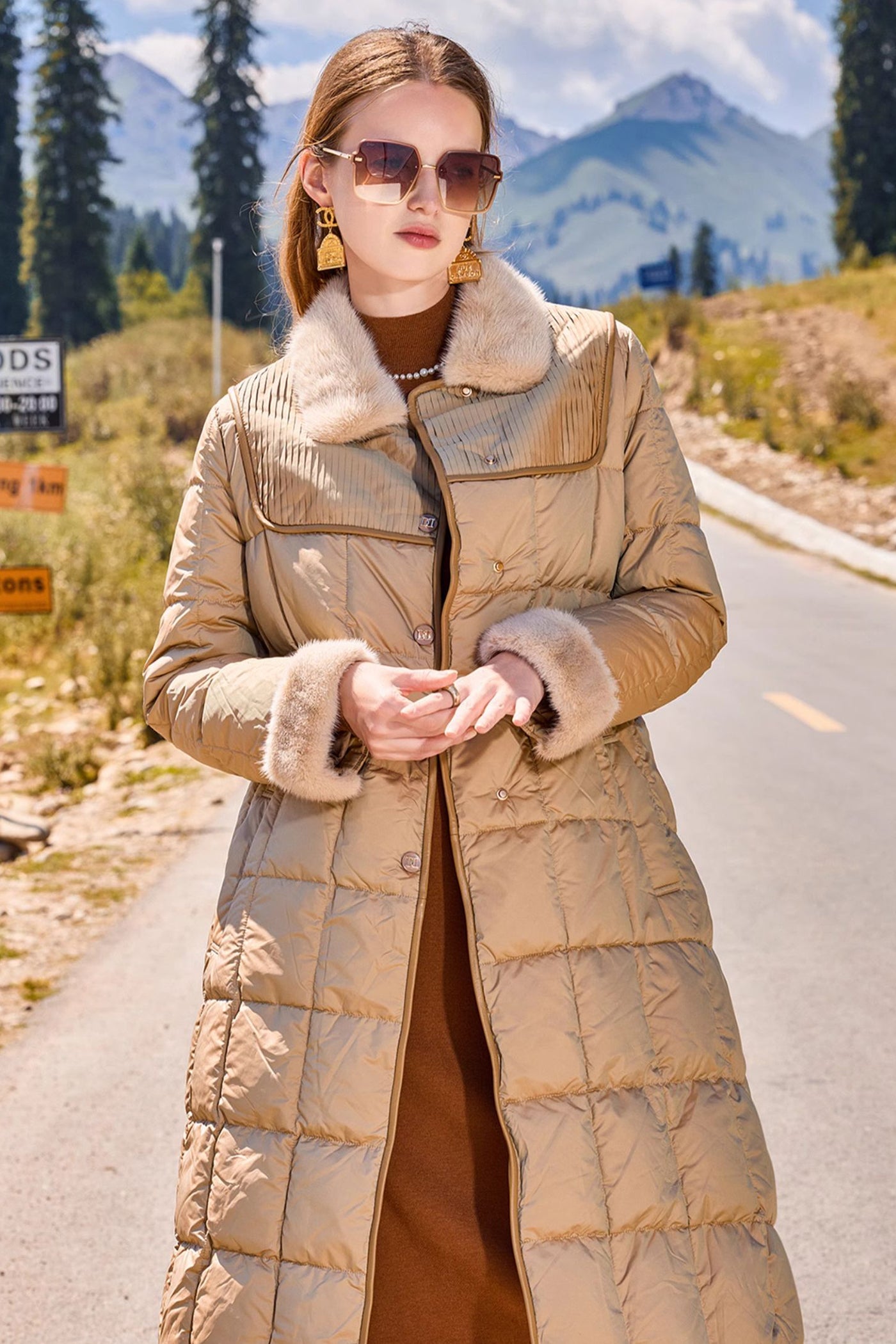 KAMILAN Women's 2025 Down Coat – Fur Collar Long Winter Jacket in Plaid Check Pattern