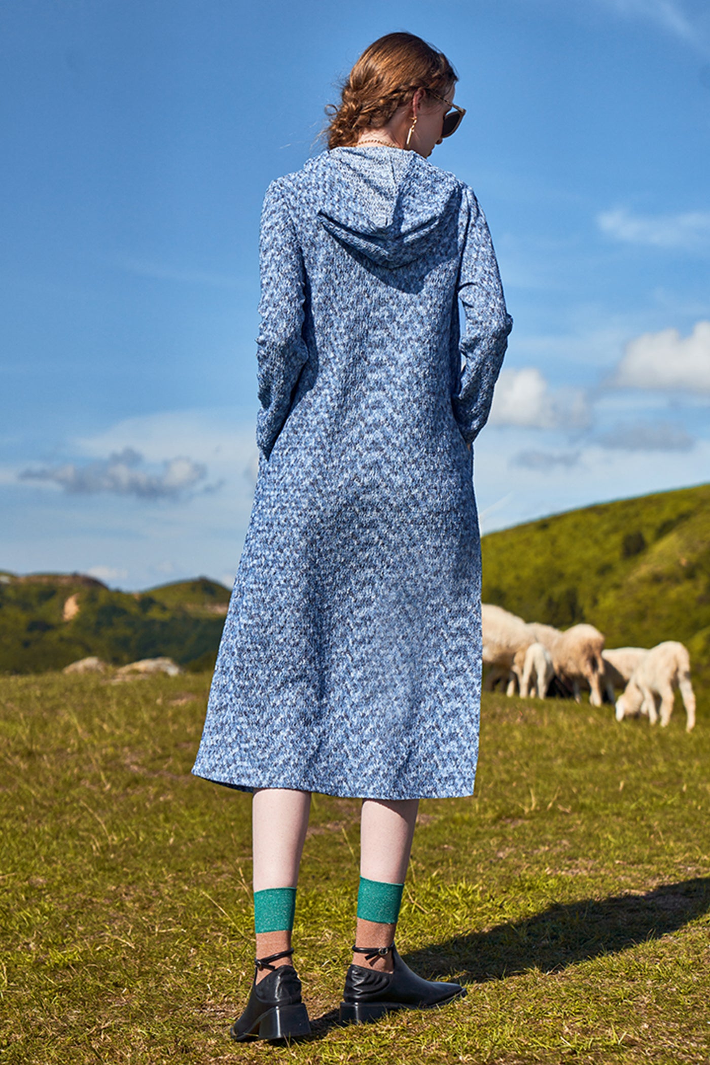 KAMILAN French Chic Hooded Midi Dress – 2025 Autumn New Elegant Long-Sleeve Knit Dress