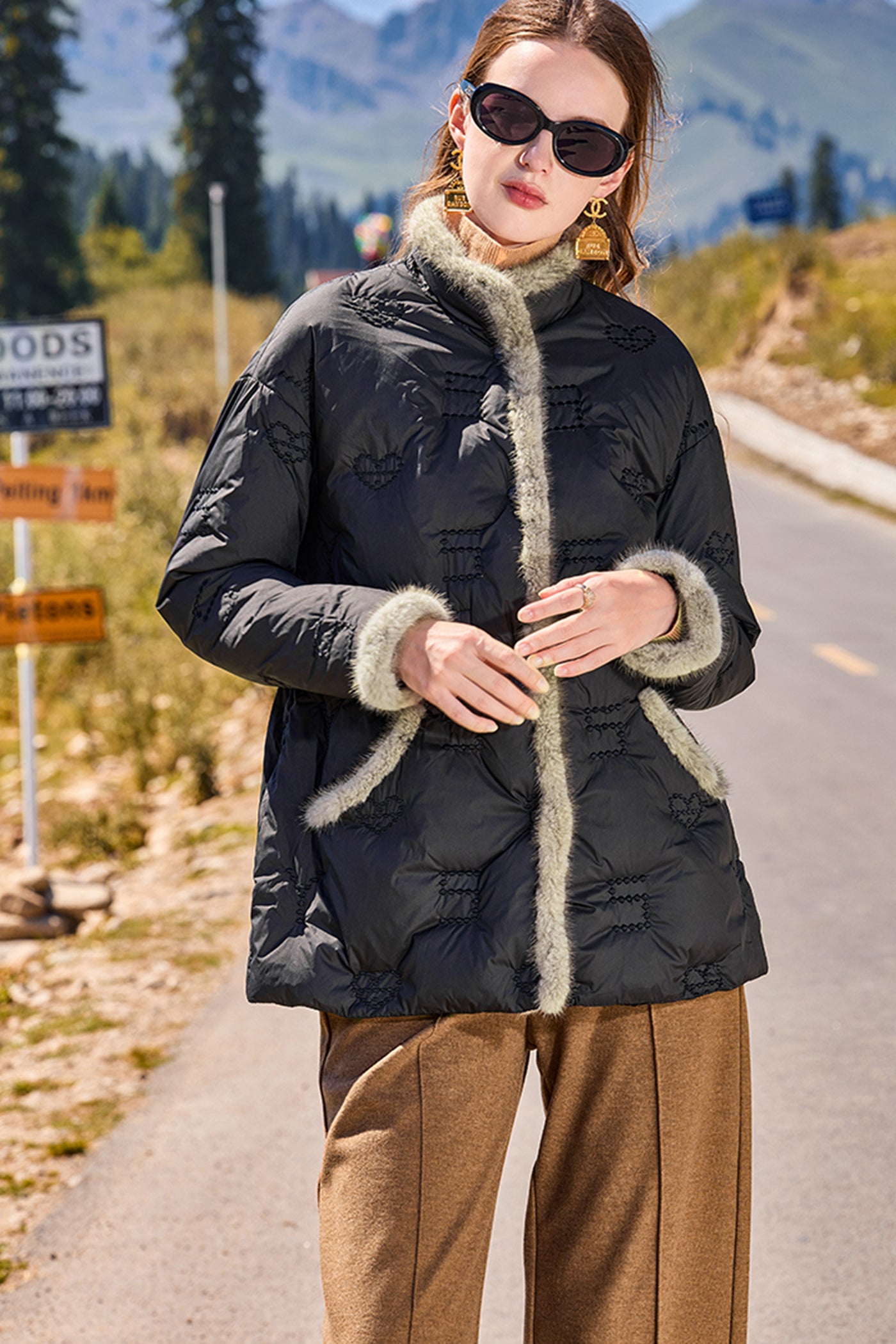 KAMILAN Women's Down Coat – 2025 Winter New White Goose Down Jacket with Mink Fur Splicing Design
