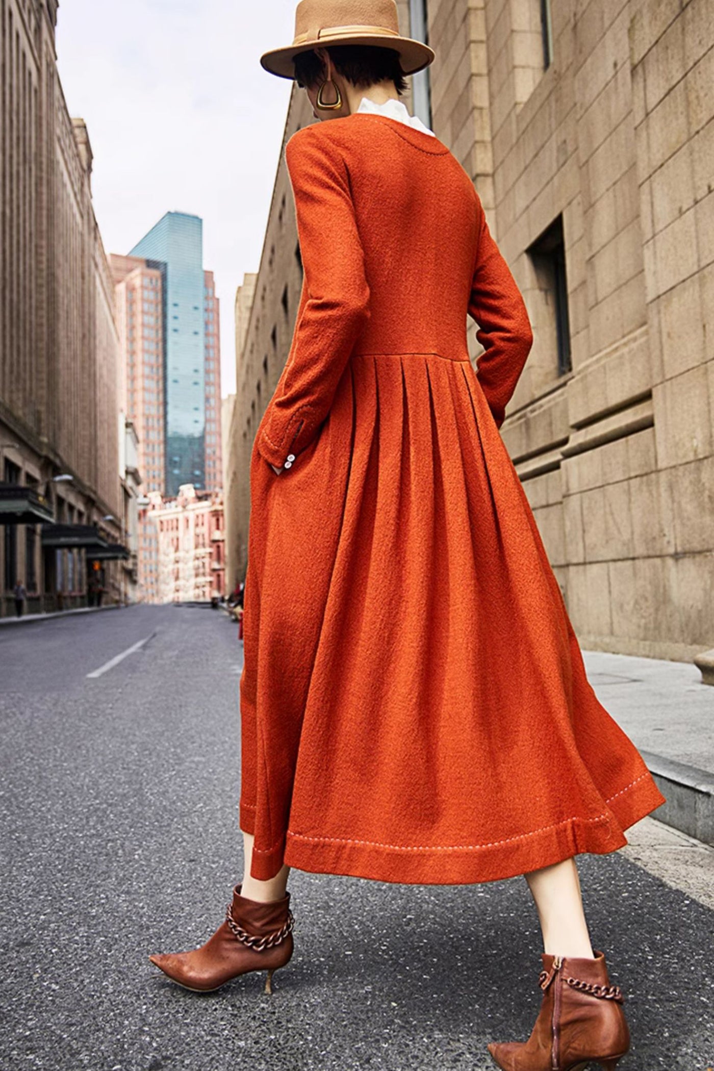 KAMILAN fashion V-neck high waist wool dress women's 2025 autumn and winter new waist long A-line skirt.