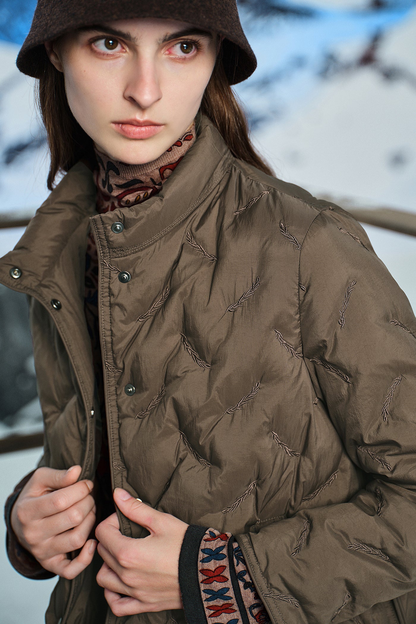 KAMILAN short embroidered down jacket female 2025 winter new warm white duck down jacket