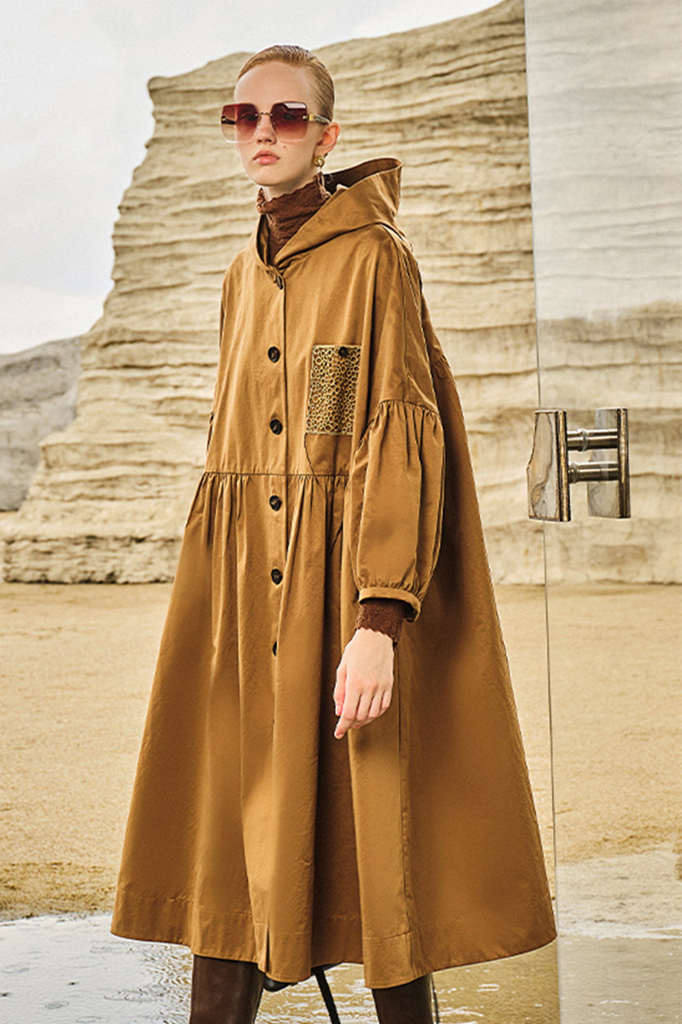 KAMILAN French style design windbreaker women's autumn 2025 new lantern sleeves long trench coat hooded.