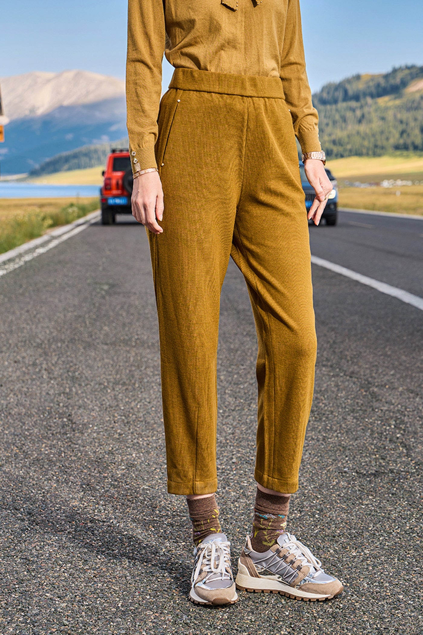 KAMILAN highwaisted pencil pants women 2025 autumn and winter new style knitted casual pants ladies slim pants.