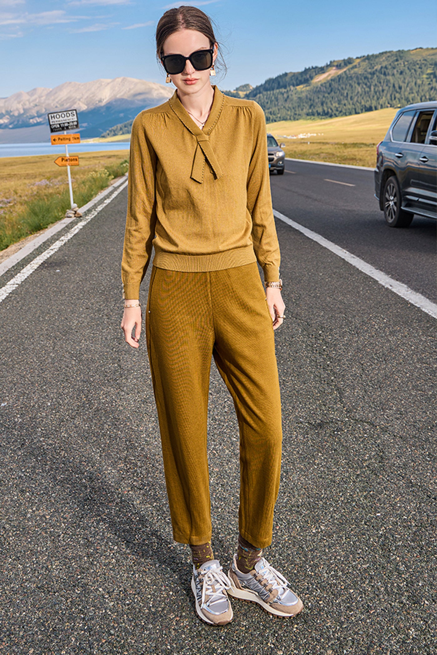 KAMILAN highwaisted pencil pants women 2025 autumn and winter new style knitted casual pants ladies slim pants.