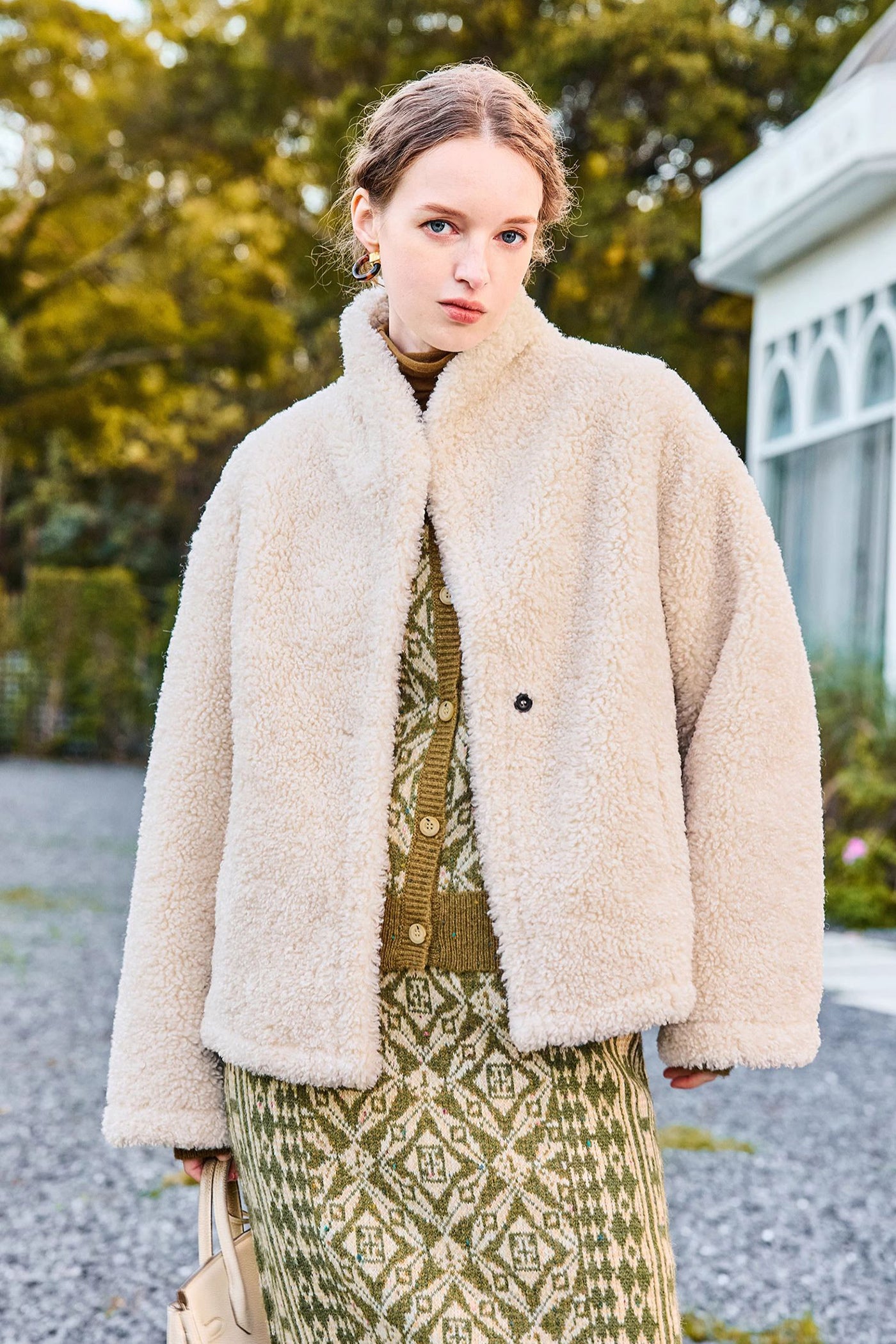 KAMILAN Women's Faux Shearling Jacket | 2025 Winter Short Teddy Coat with Stand Collar