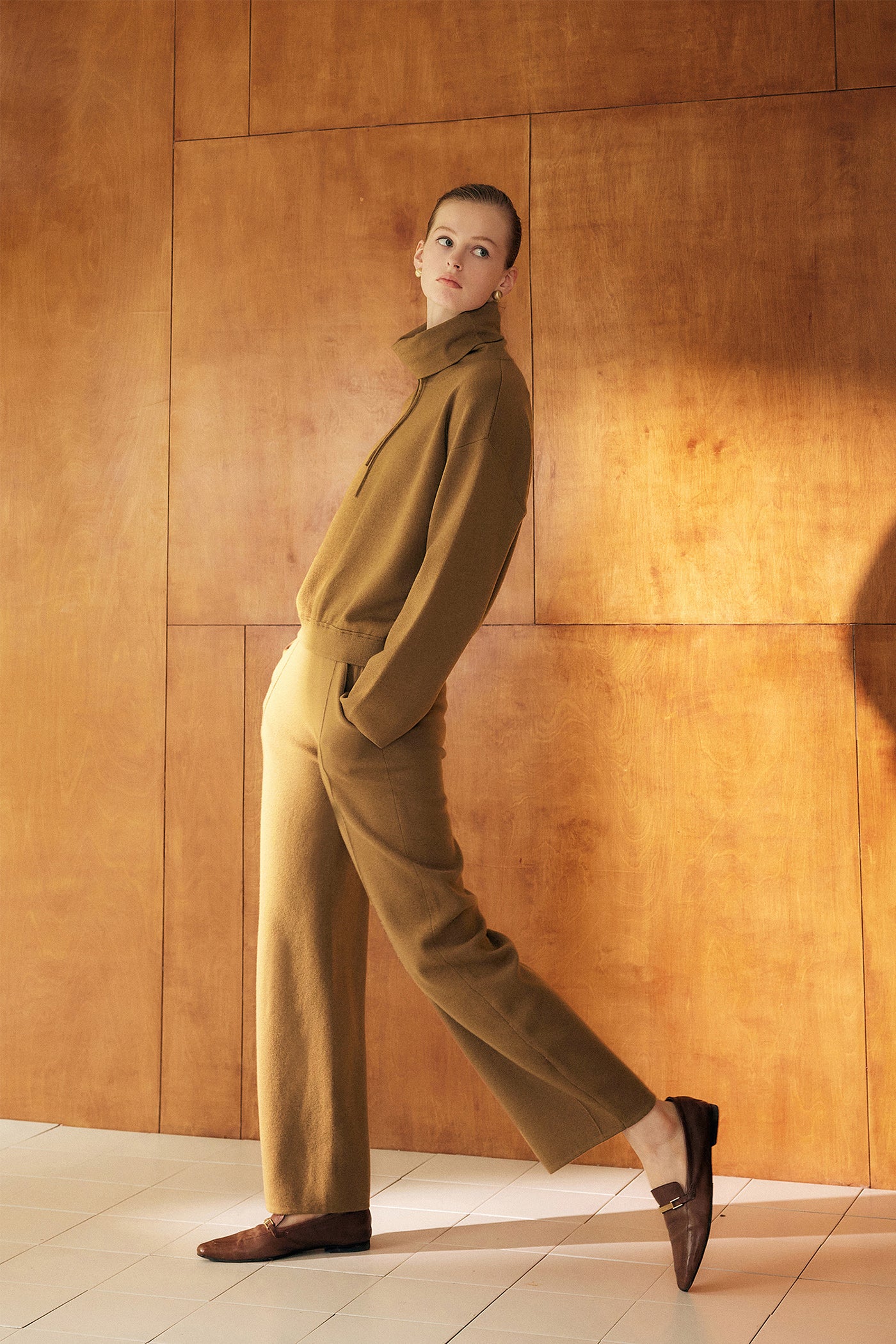 KAMILAN French Minimalist Sweatshirt Set – 2025 Autumn New Casual Top & Pants Outfit for Women