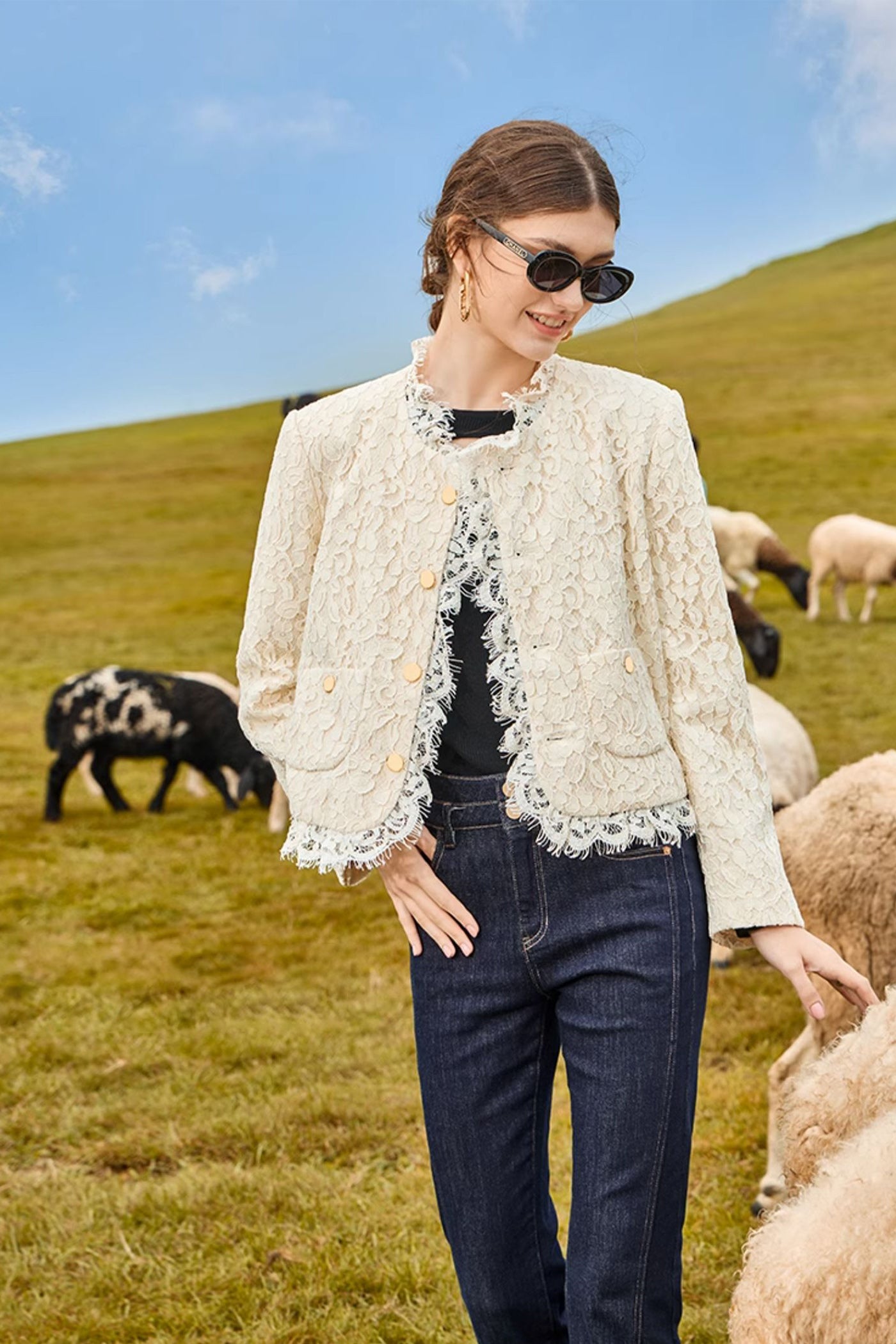 KAMILAN French Elegant Cropped Tweed Jacket for Women | 2025 Autumn Lace Embroidery & Flocking Design