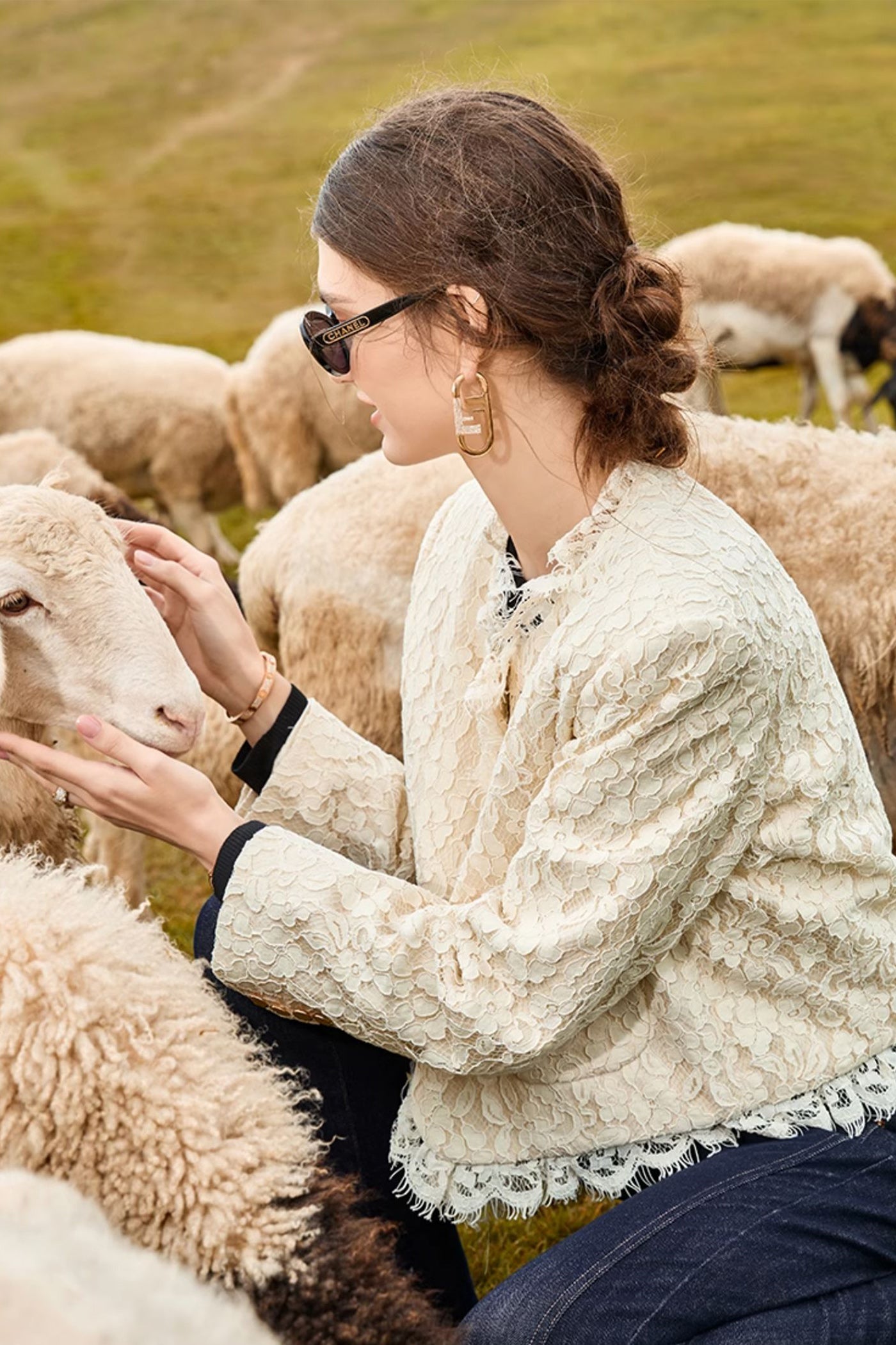 KAMILAN French Elegant Cropped Tweed Jacket for Women | 2025 Autumn Lace Embroidery & Flocking Design