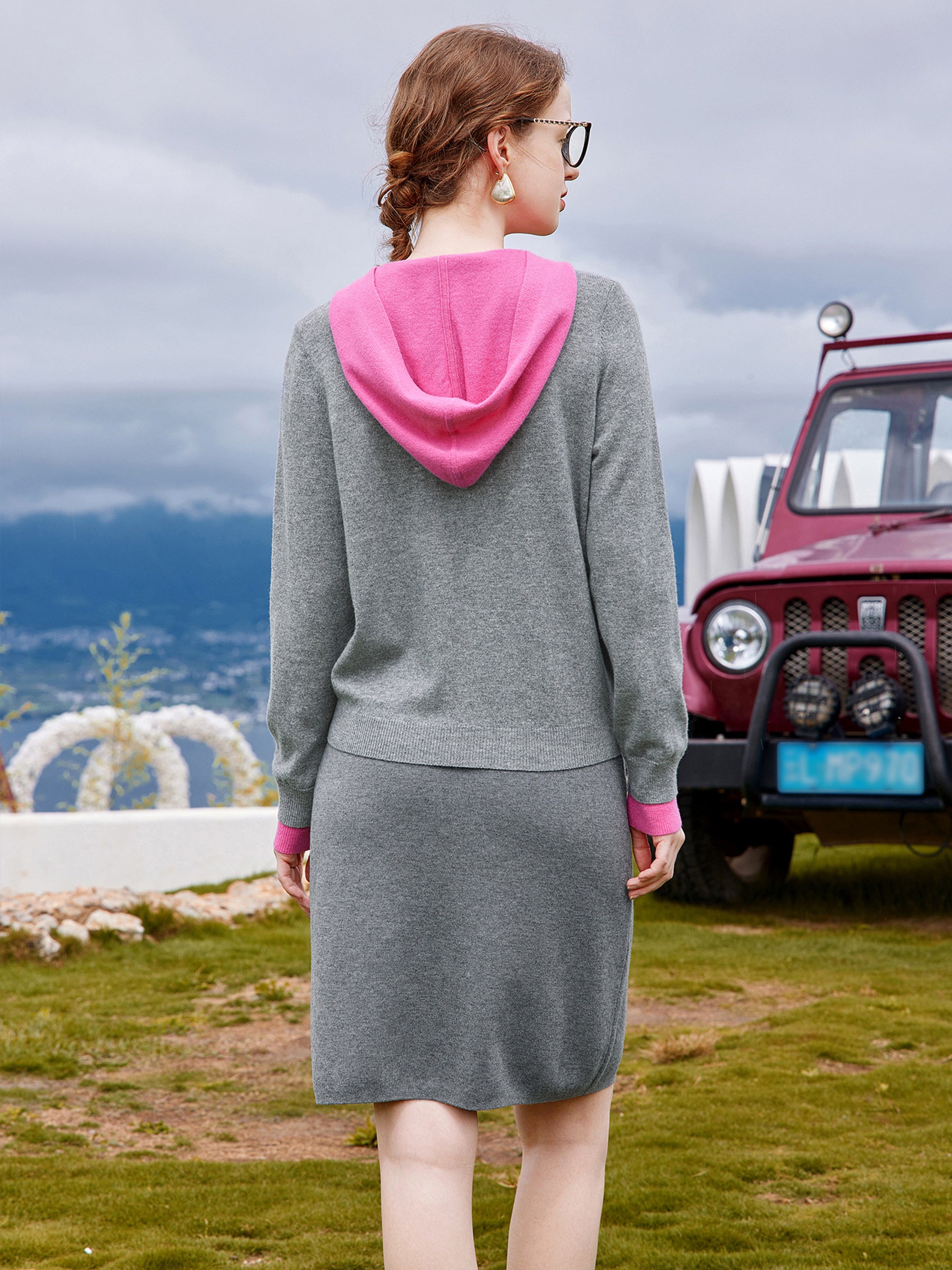 KAMILAN Women’s 2025 Fall 100% Merino Wool Colorblock Hooded Knit Cardigan Button-Front Soft Loose-Fit Sweater Jacket