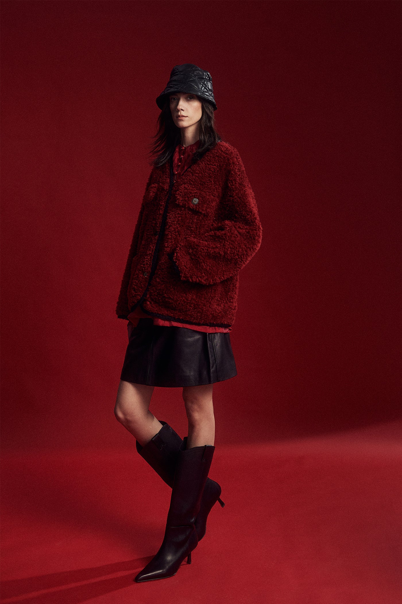 KAMILAN Women's Short Shearling Jacket – 2025 Winter Fashion Warm Fur Coat in Versatile Style