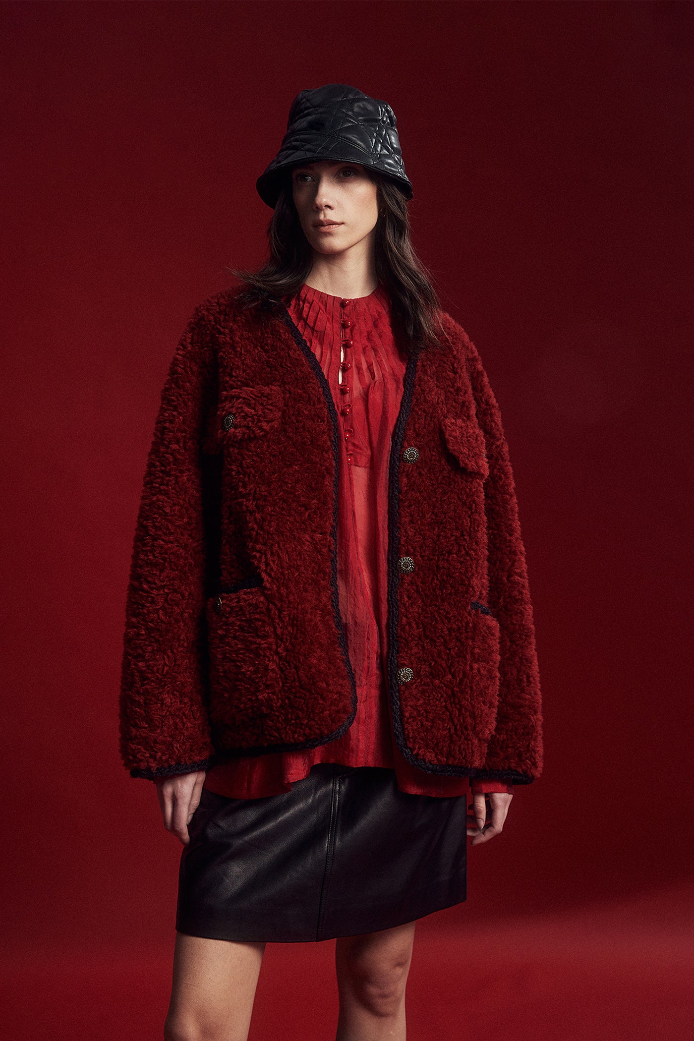 KAMILAN Women's Short Shearling Jacket – 2025 Winter Fashion Warm Fur Coat in Versatile Style