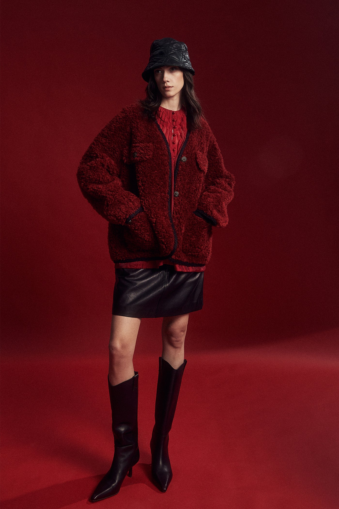 KAMILAN Women's Short Shearling Jacket – 2025 Winter Fashion Warm Fur Coat in Versatile Style