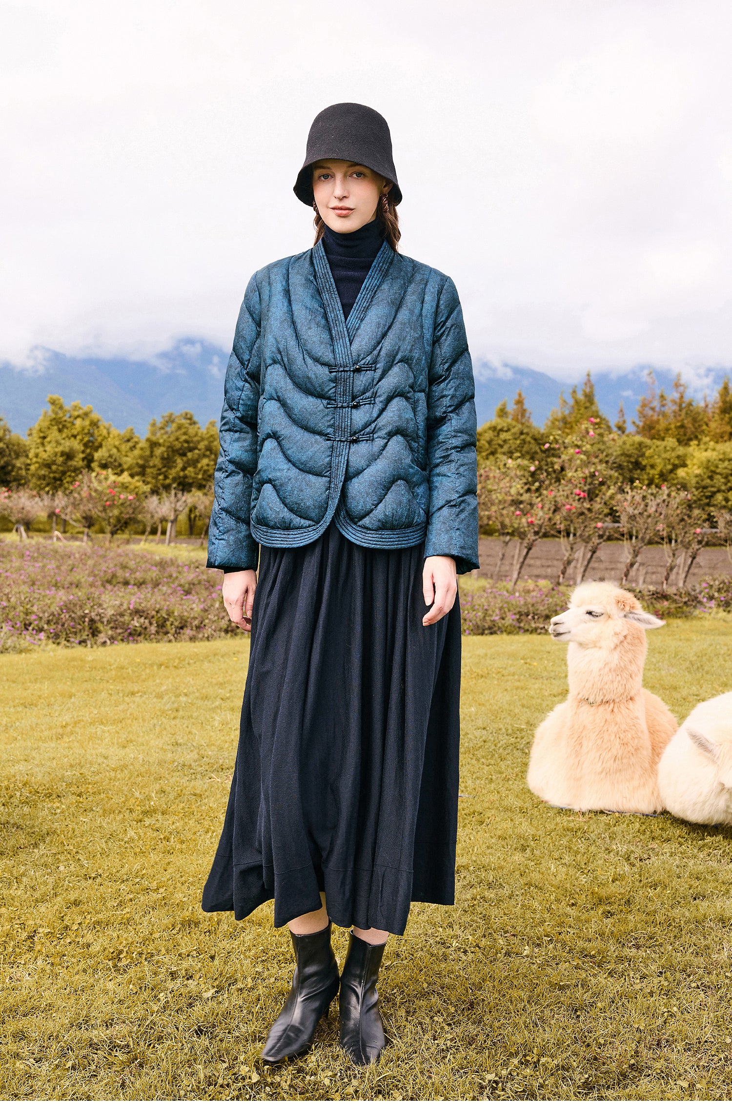 KAMILAN Women's Short Warm Down Jacket 2025 Winter New Design White Goose Down Coat