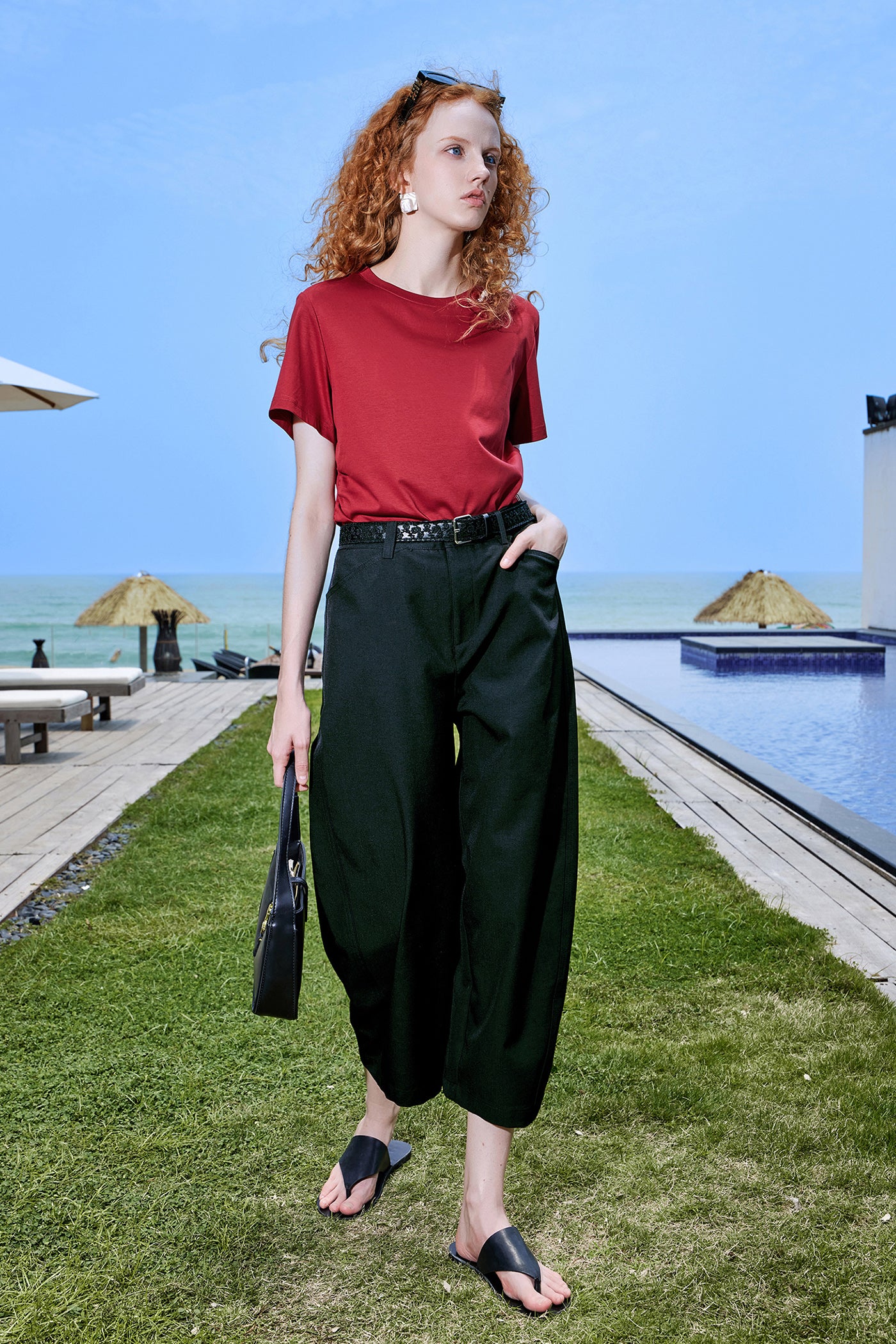 KAMILAN Red Crewneck Tee with Lace Back