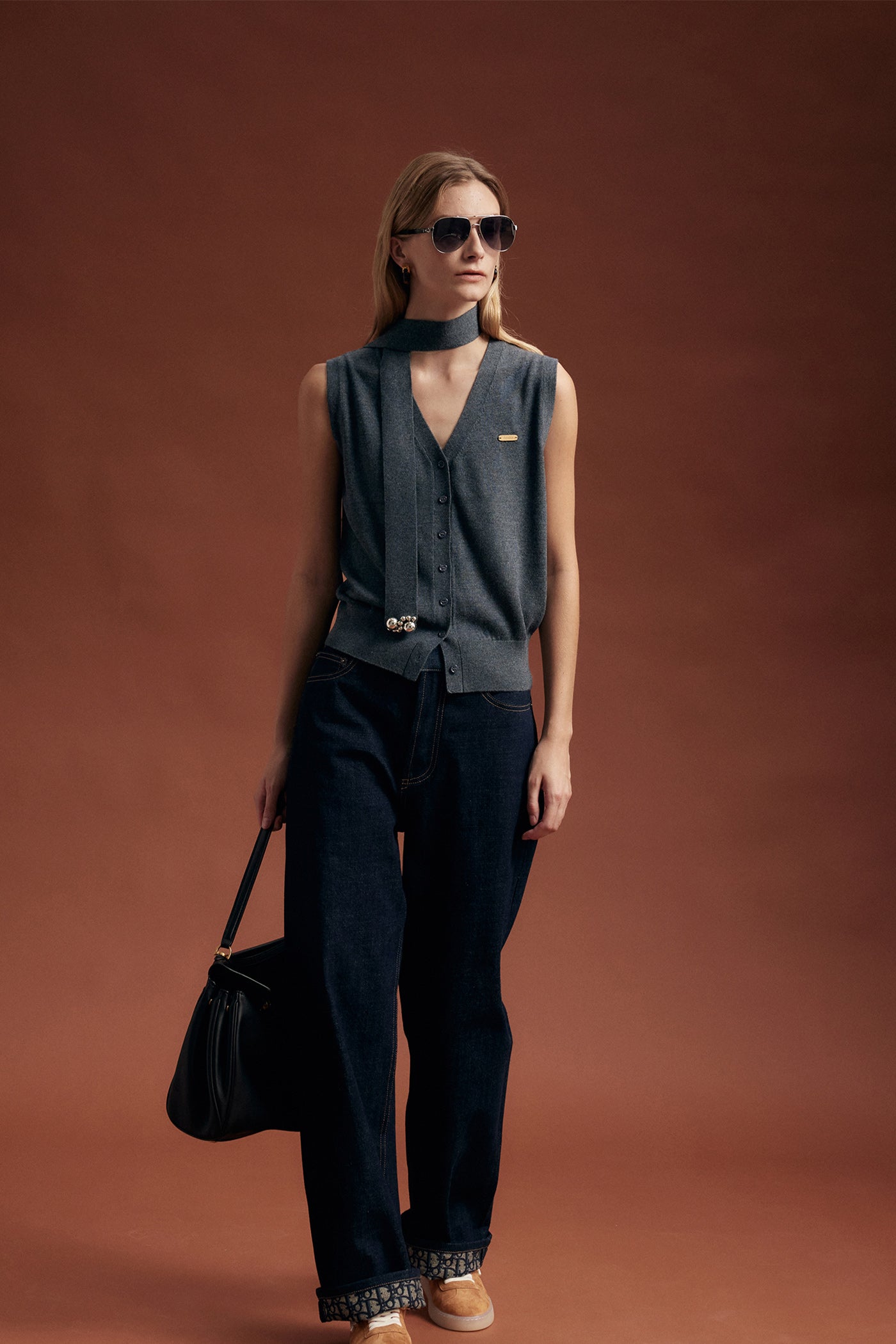 KAMILAN French Design Sleeveless Knitted Top