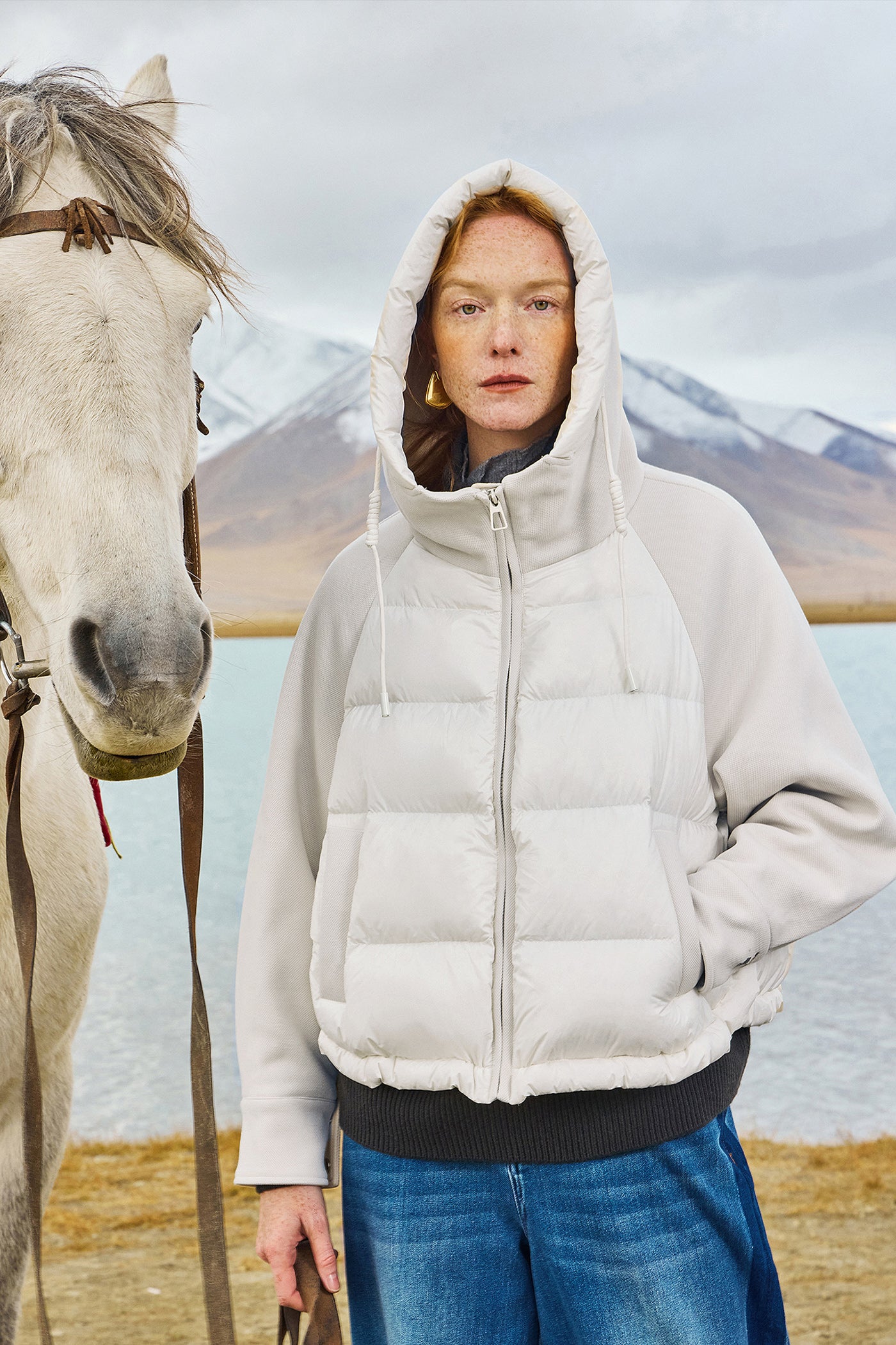KAMILAN Women's Short Lightweight Down Jacket – 2025 Winter New Hooded White Duck Down Coat with Knit Patchwork