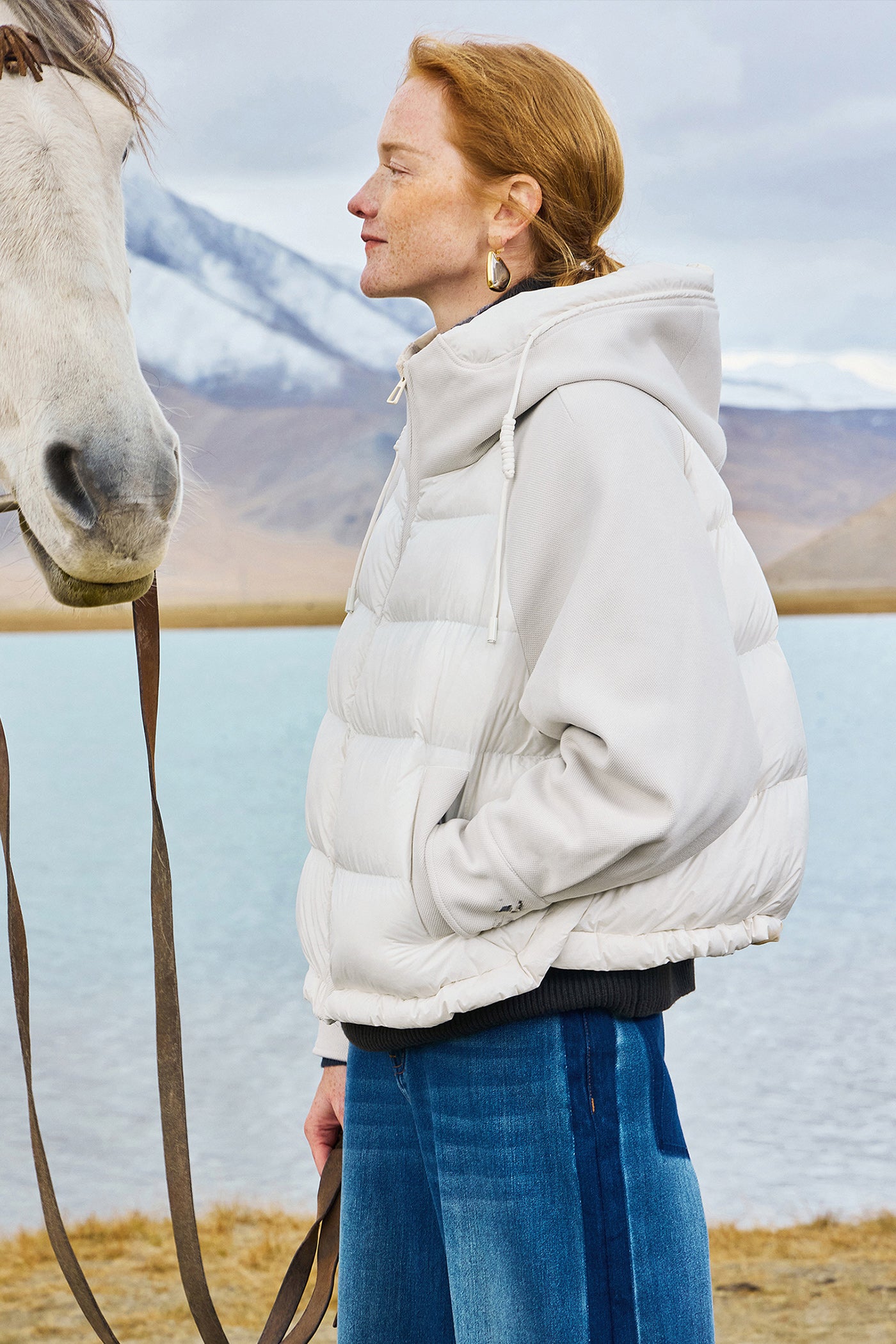 KAMILAN Women's Short Lightweight Down Jacket – 2025 Winter New Hooded White Duck Down Coat with Knit Patchwork