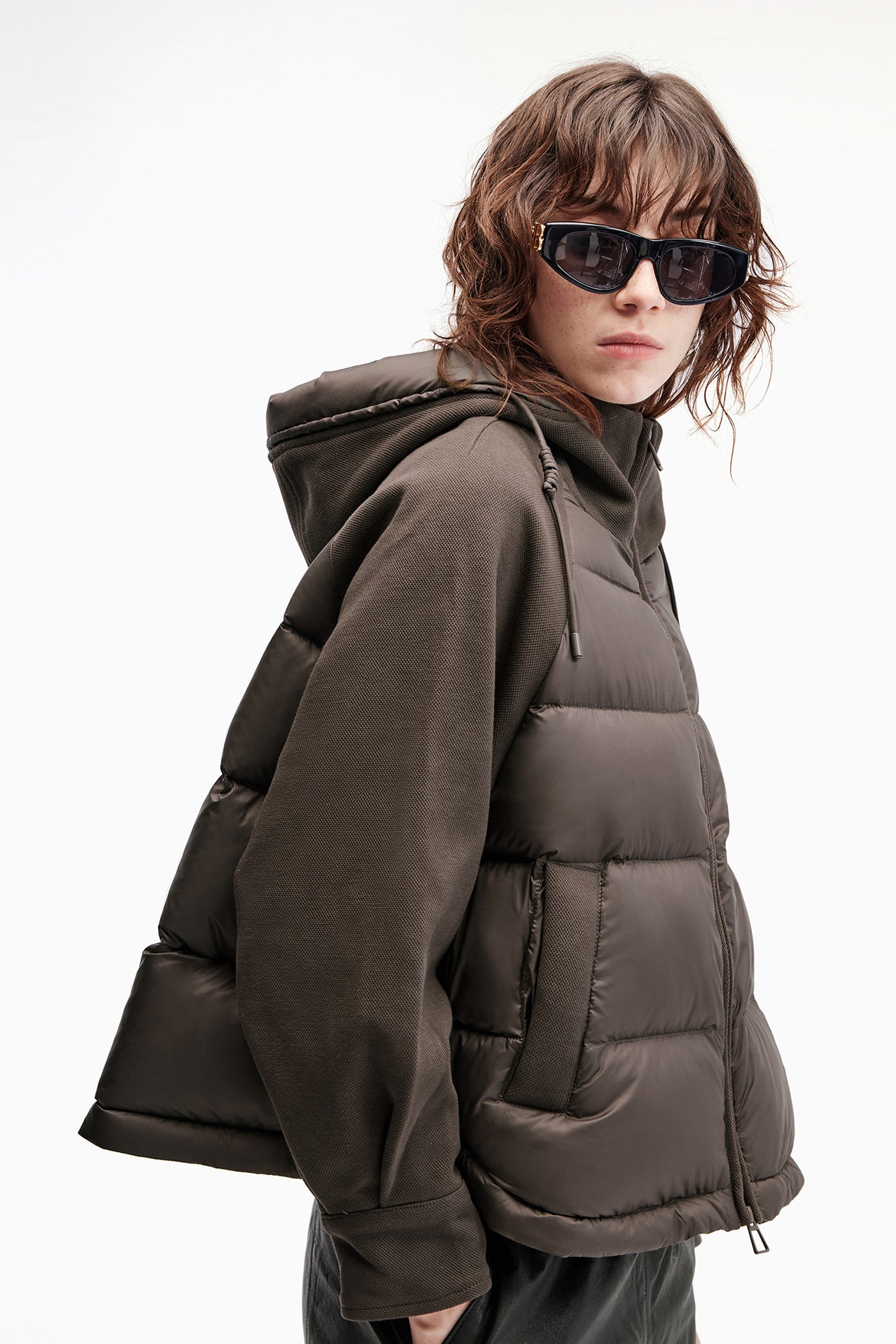 KAMILAN Women's Short Lightweight Down Jacket – 2025 Winter New Hooded White Duck Down Coat with Knit Patchwork